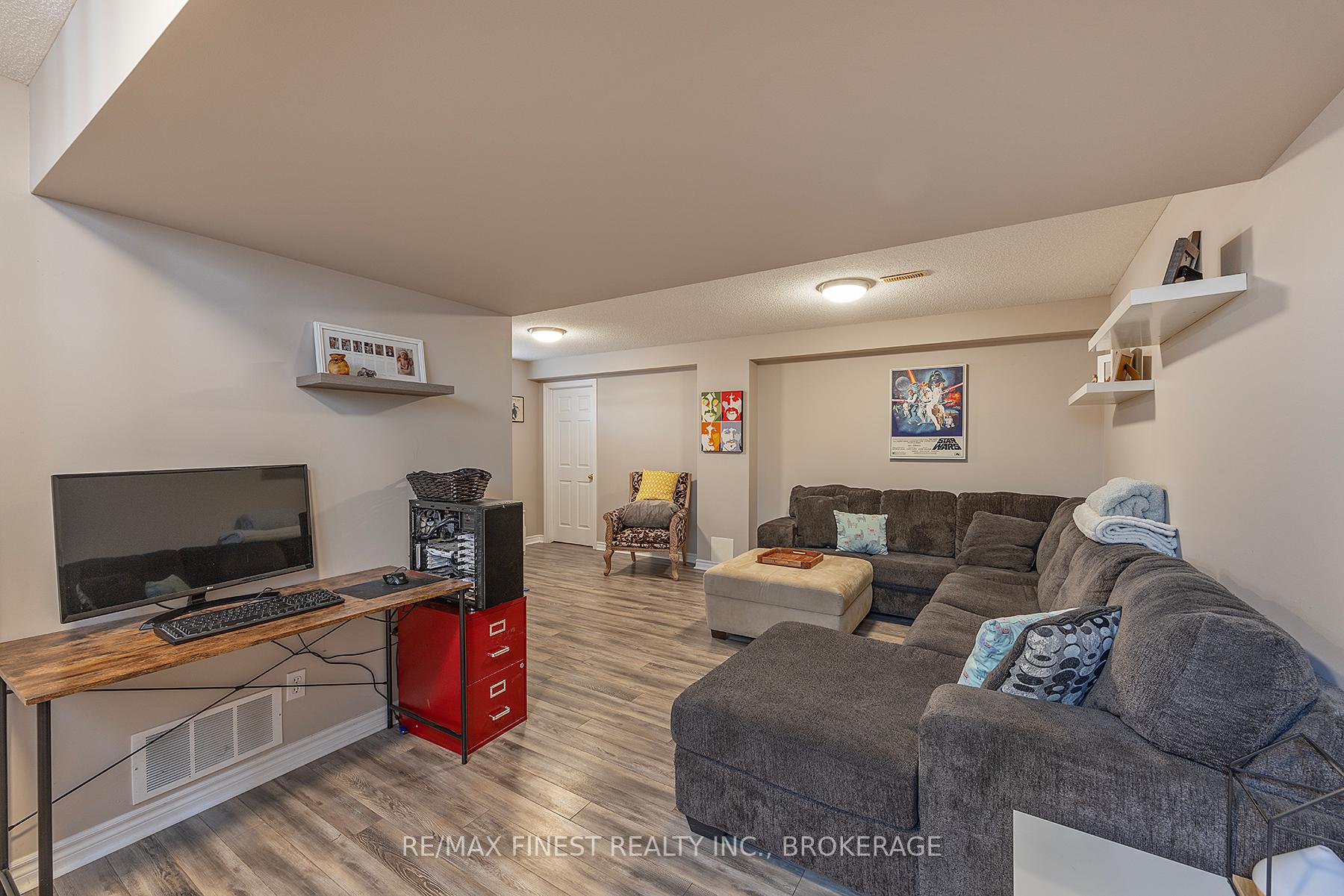 Photo 27 of 607 Heritage Court, Kingston, East Gardiners Rd — HOMEH