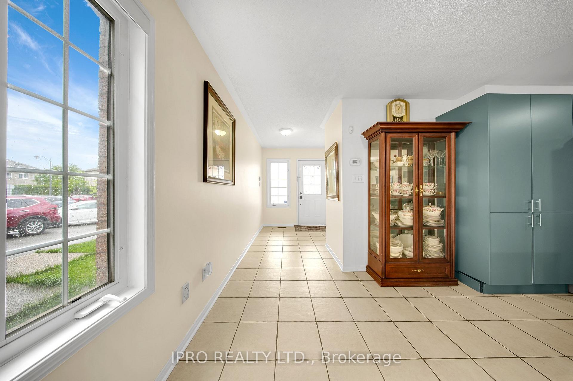 Photo 3 of 1244 Mowat Lane, Milton, Dempsey — HOMEH