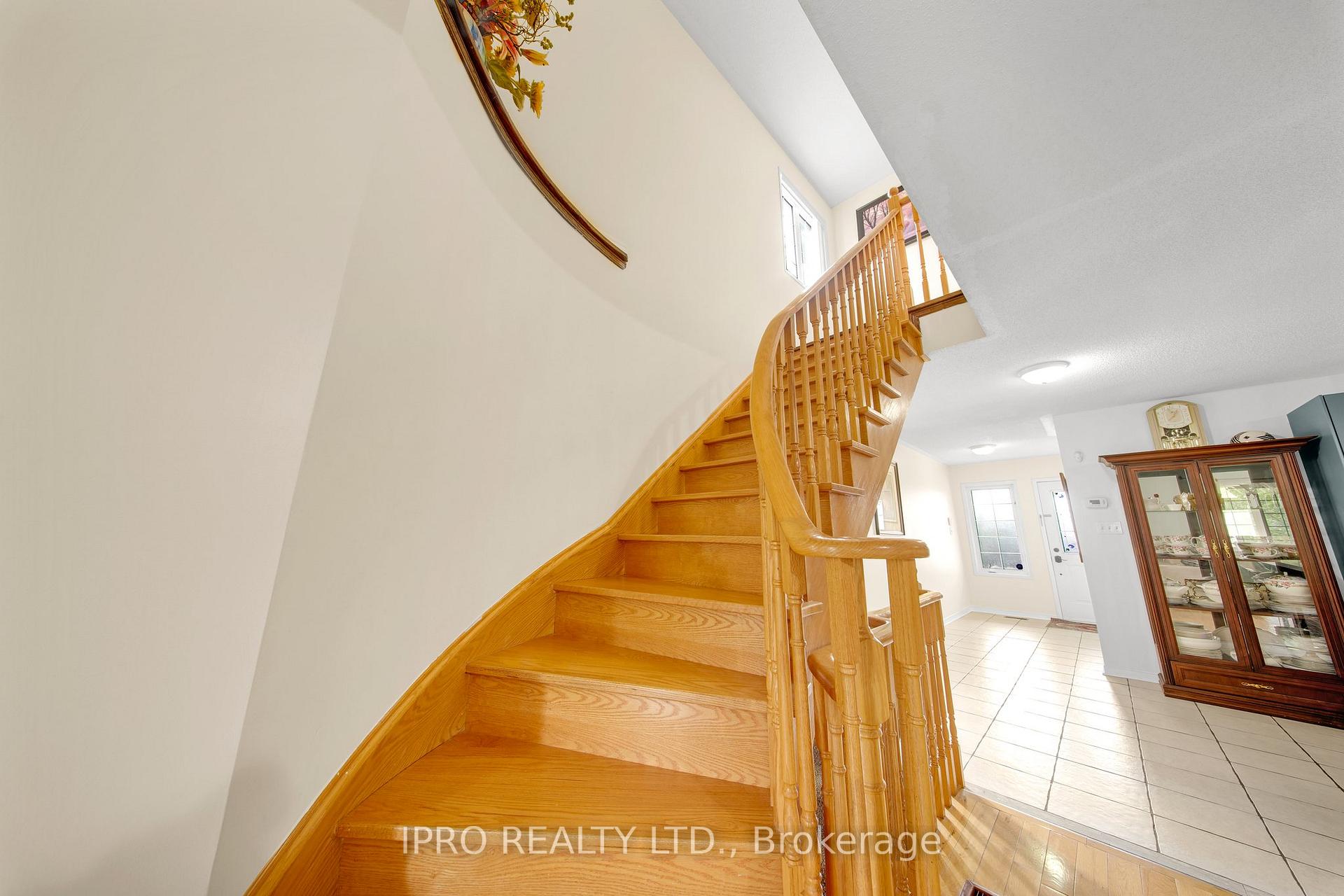 Photo 12 of 1244 Mowat Lane, Milton, Dempsey — HOMEH
