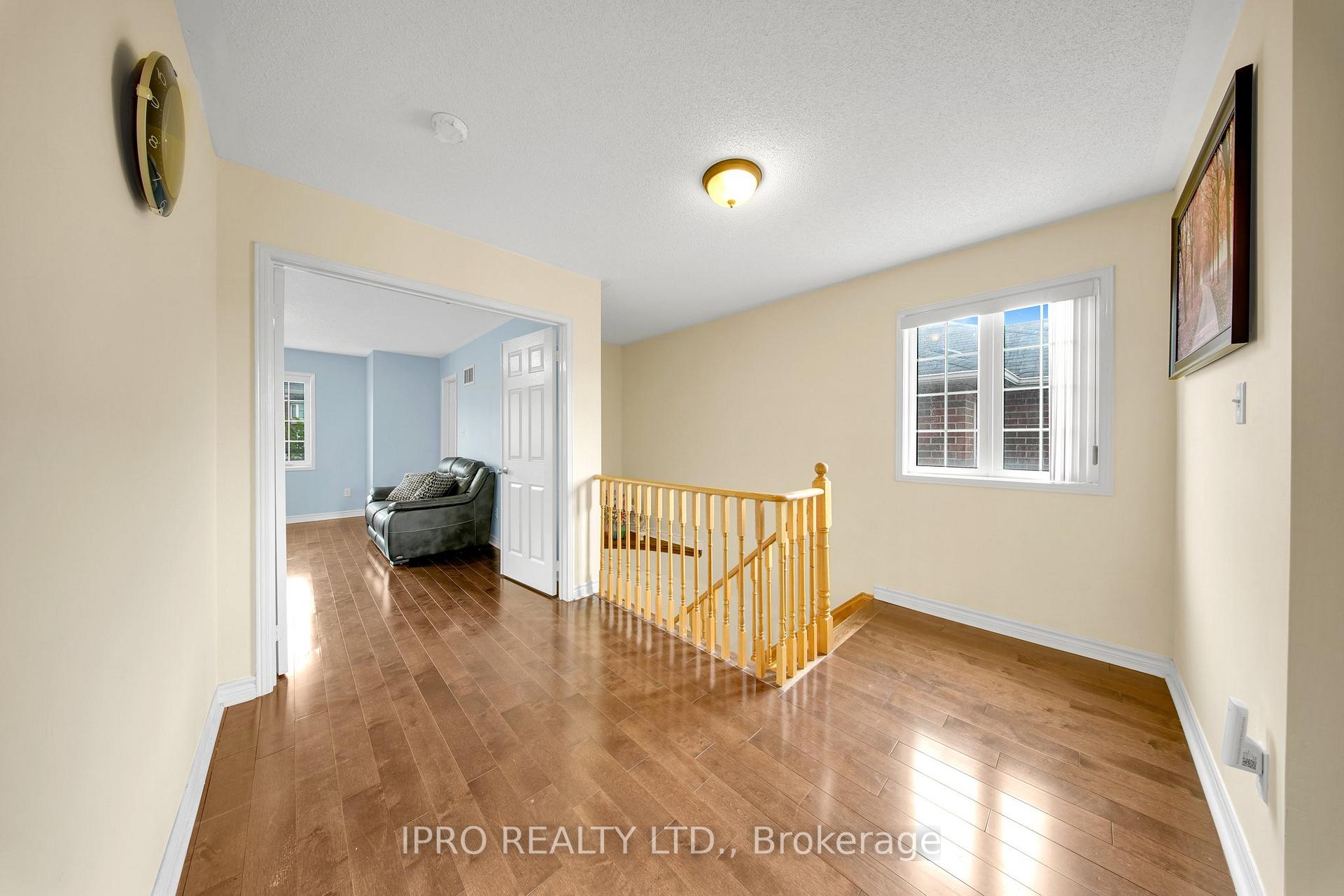 Photo 5 of 1244 Mowat Lane, Milton, Dempsey — HOMEH