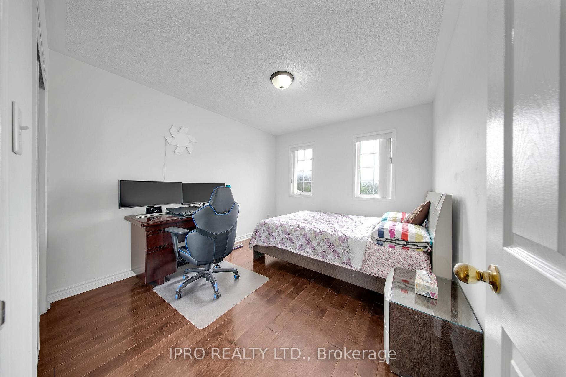 Photo 19 of 1244 Mowat Lane, Milton, Dempsey — HOMEH