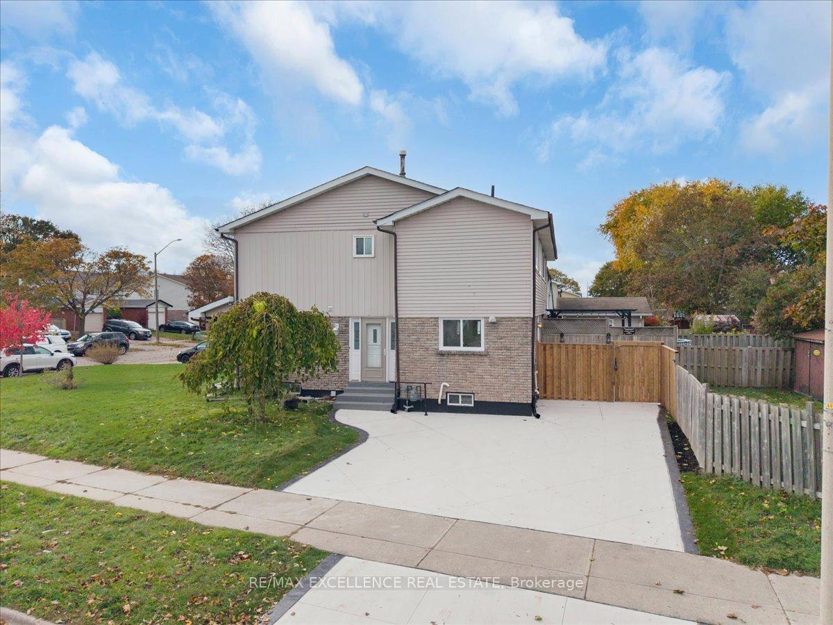 Photo 2 of 1287 Venus Crescent, Oshawa, Lakeview — HOMEH