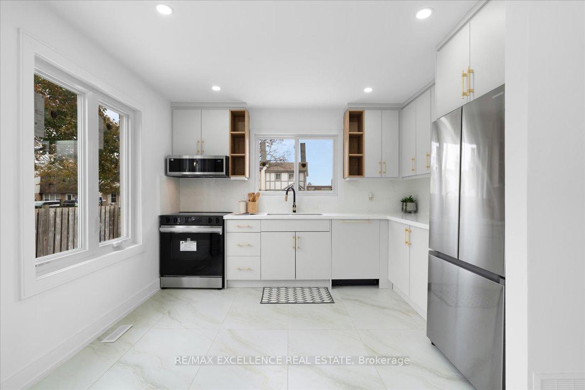 Photo 8 of 1287 Venus Crescent, Oshawa, Lakeview — HOMEH