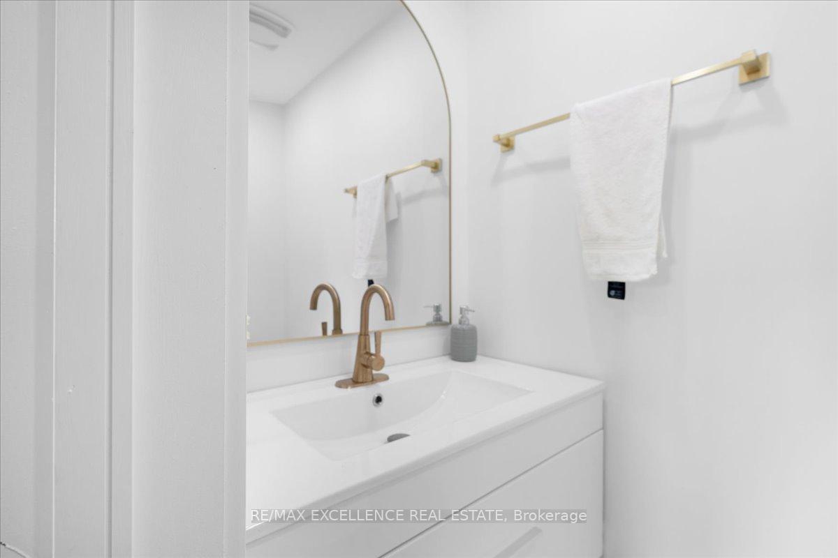 Photo 15 of 1287 Venus Crescent, Oshawa, Lakeview — HOMEH