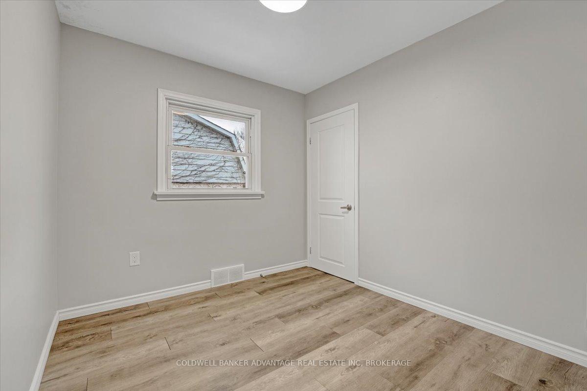 Photo 16 of 1410 Balfour Street, Pelham, Fenwick — HOMEH
