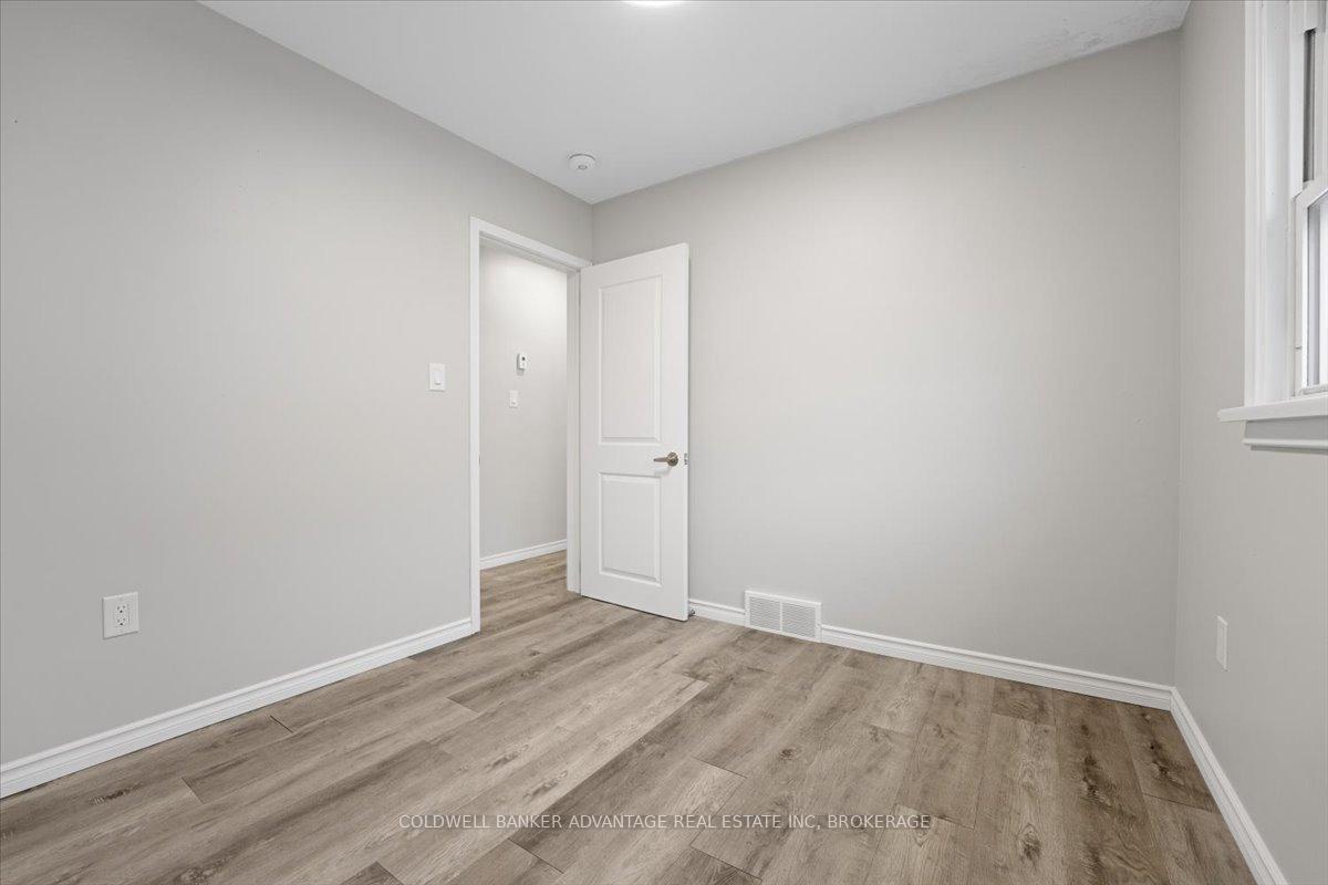Photo 17 of 1410 Balfour Street, Pelham, Fenwick — HOMEH