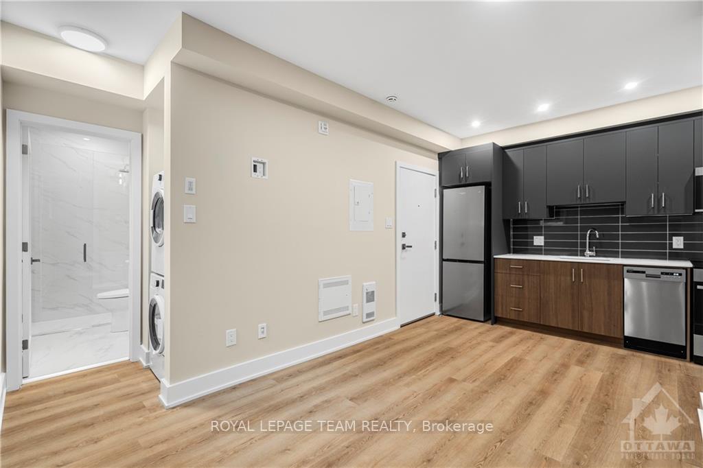 Photo 2 of Unit 2, 352 Lyon Street N, Ottawa, Ottawa Centre — HOMEH
