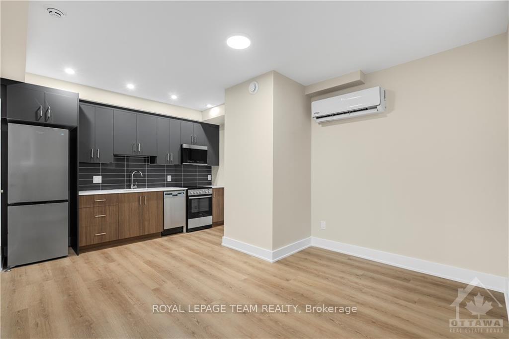 Photo 3 of Unit 2, 352 Lyon Street N, Ottawa, Ottawa Centre — HOMEH