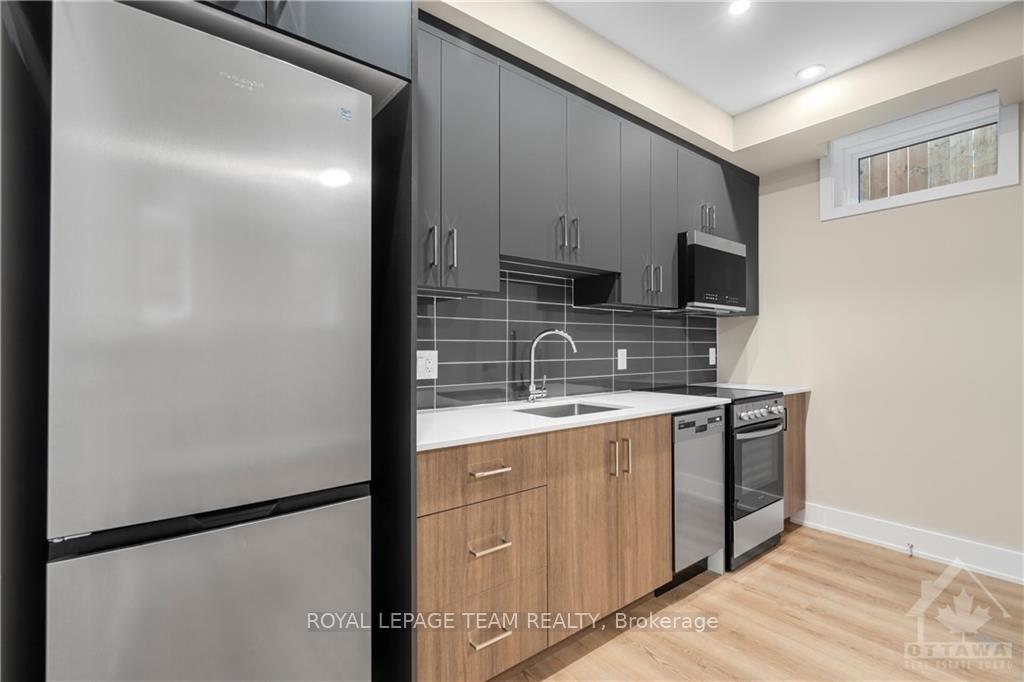 Photo 5 of Unit 2, 352 Lyon Street N, Ottawa, Ottawa Centre — HOMEH