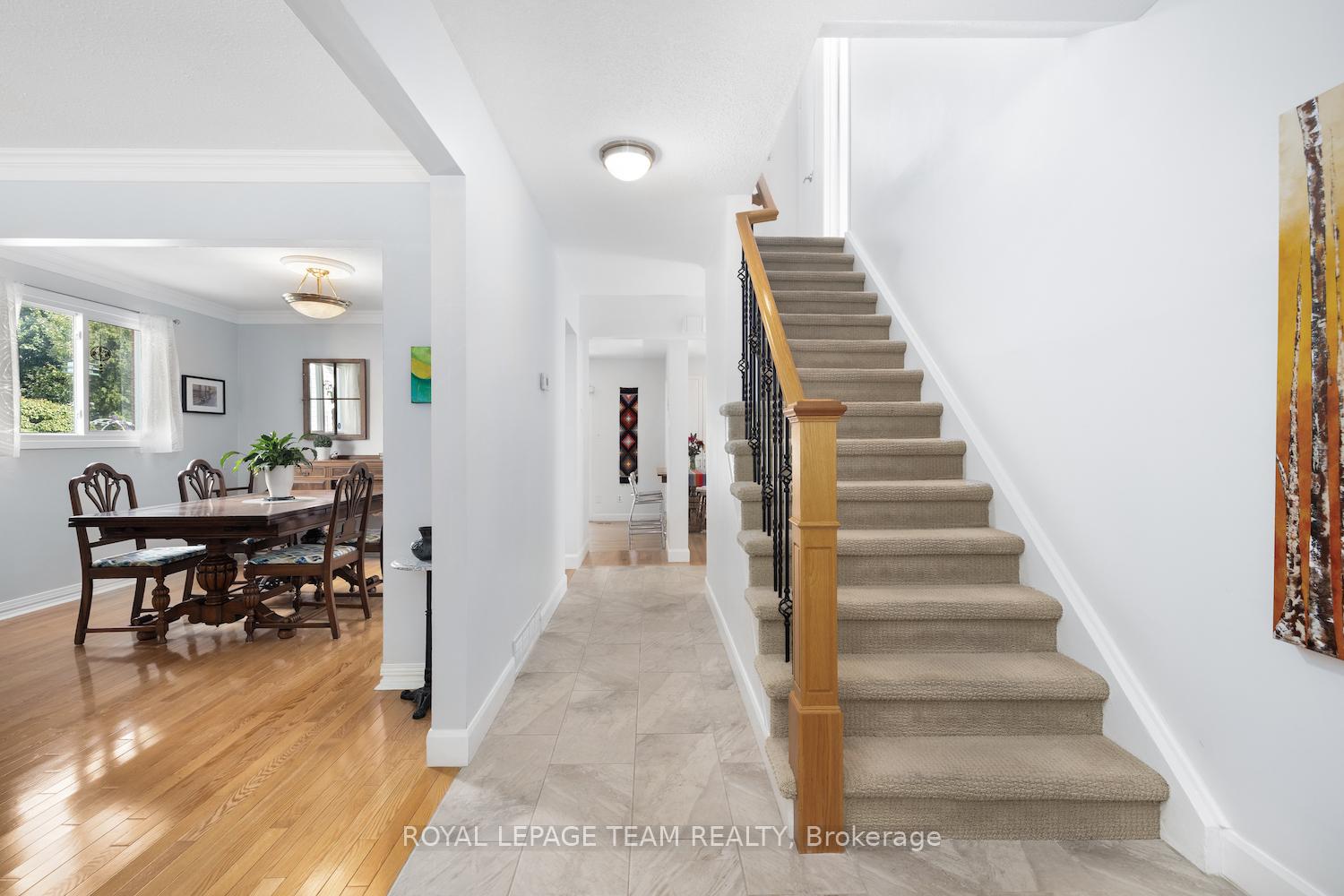 Photo 4 of 1179 St Moritz Court, Ottawa, Convent Glen North — HOMEH
