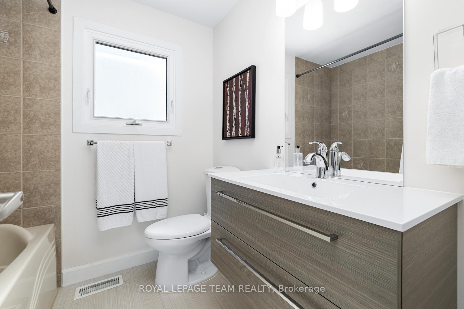 Photo 19 of 1179 St Moritz Court, Ottawa, Convent Glen North — HOMEH