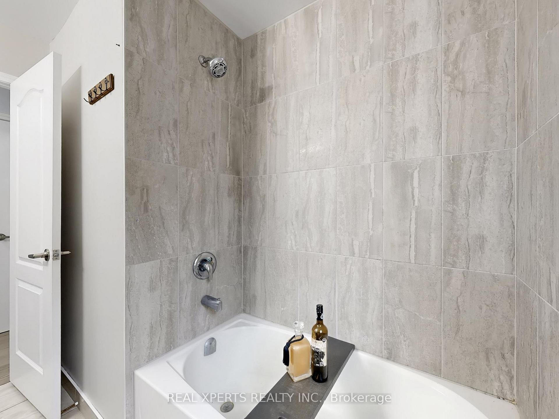 Photo 2 of 192 Diana Drive, Orillia — HOMEH