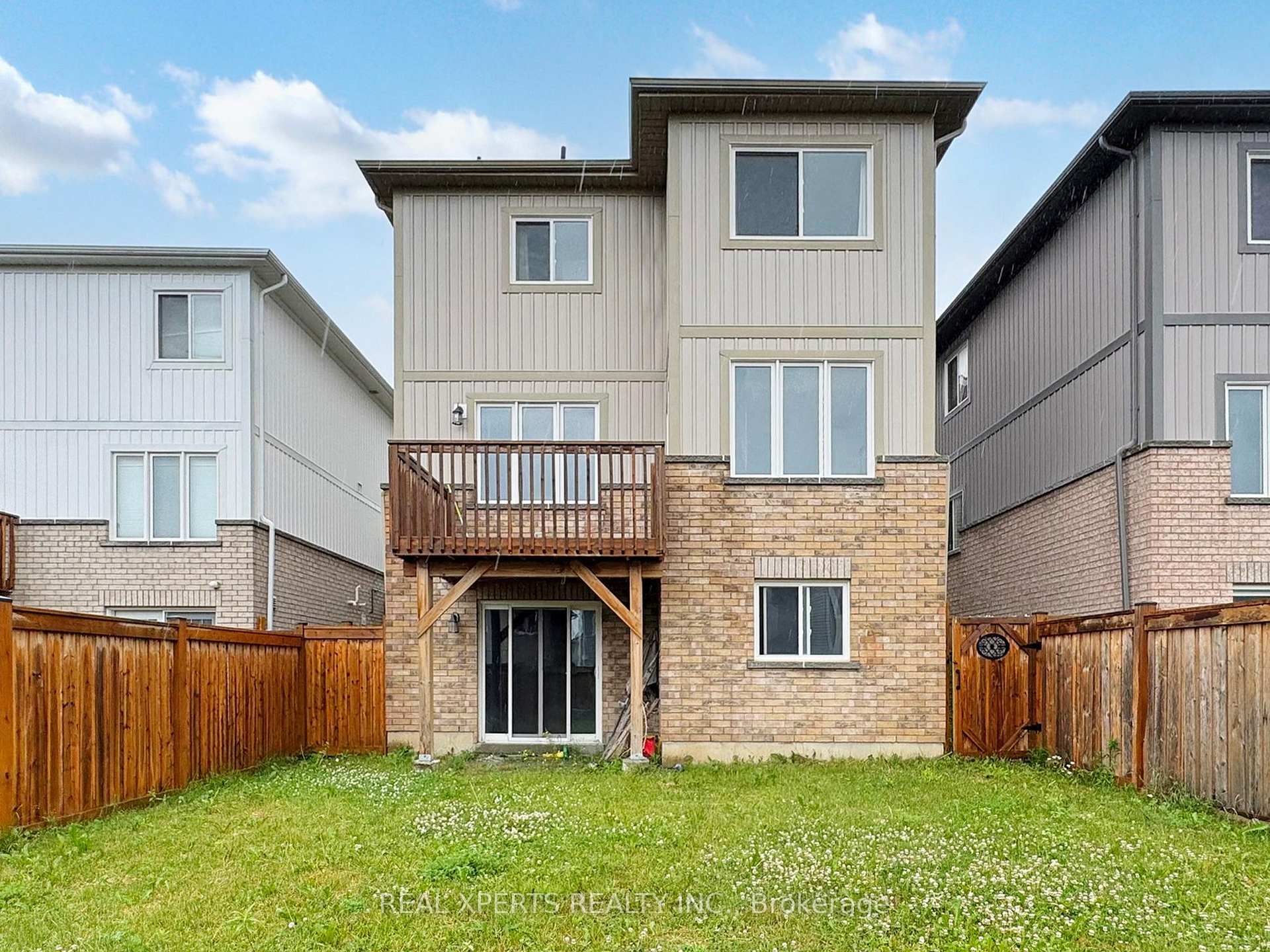 Photo 4 of 192 Diana Drive, Orillia — HOMEH