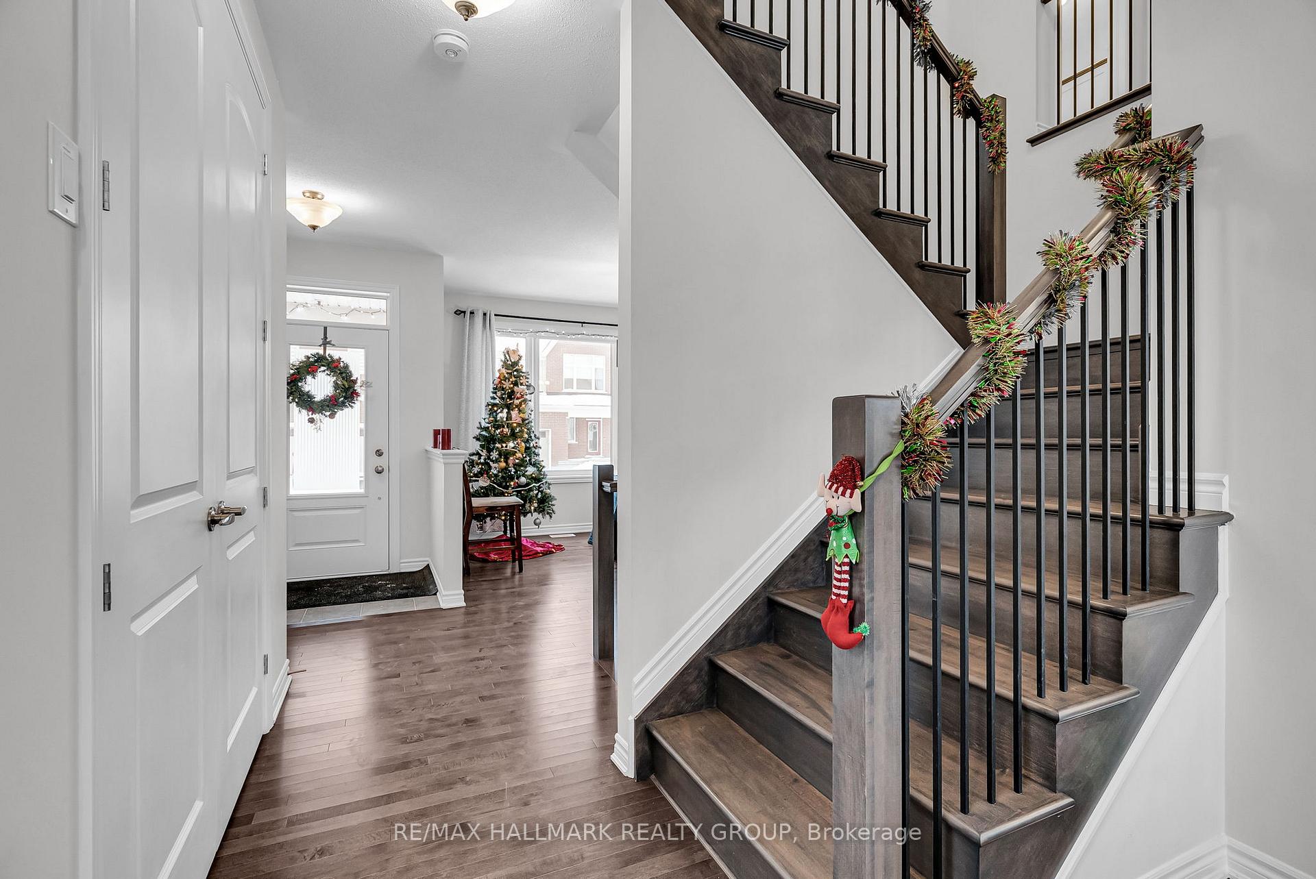 Photo 16 of 154 Aubrais Crescent, Ottawa, Chapel Hill South - Orleans Village — HOMEH