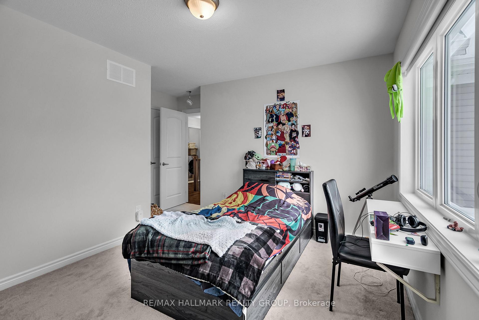 Photo 24 of 154 Aubrais Crescent, Ottawa, Chapel Hill South - Orleans Village — HOMEH