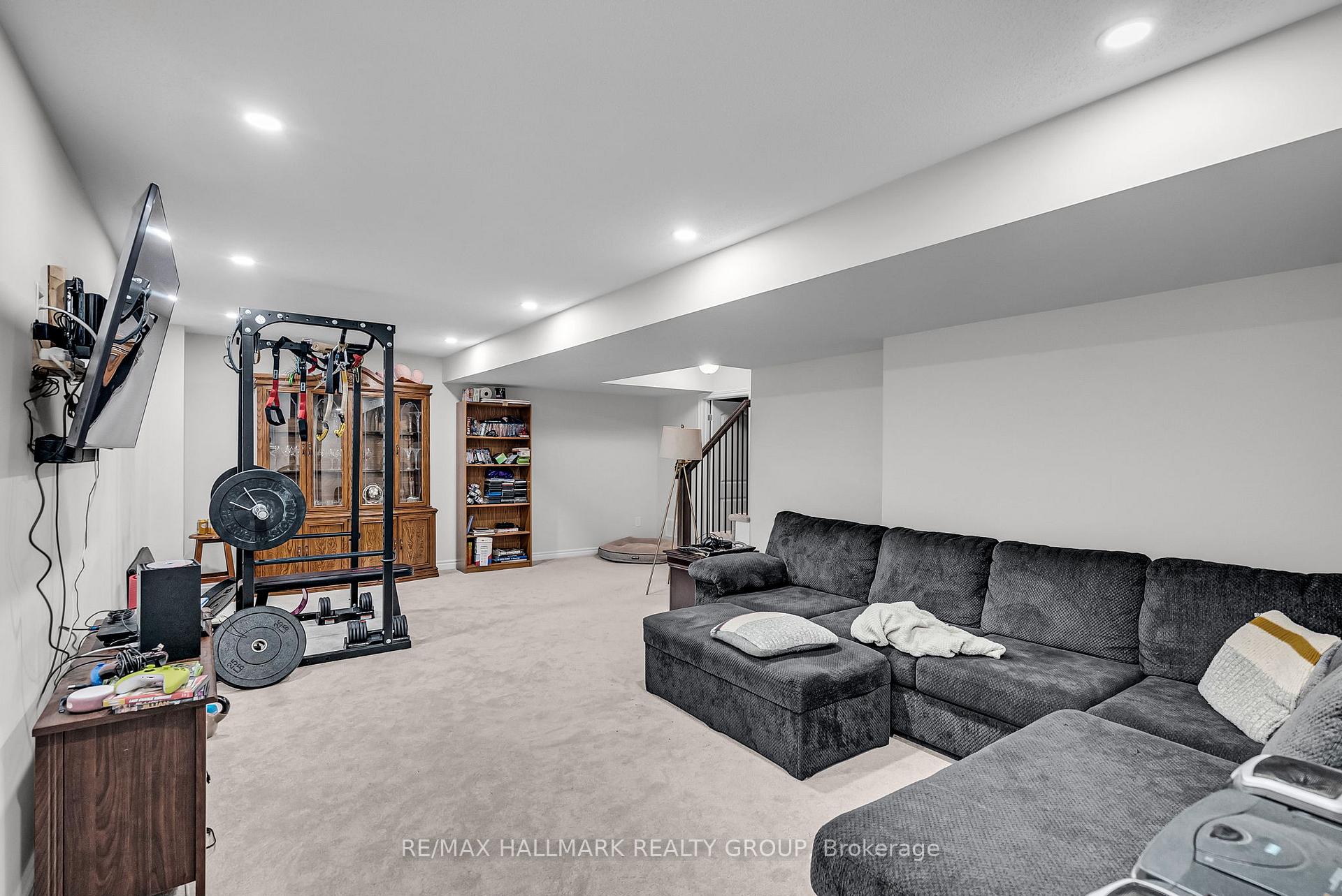 Photo 29 of 154 Aubrais Crescent, Ottawa, Chapel Hill South - Orleans Village — HOMEH