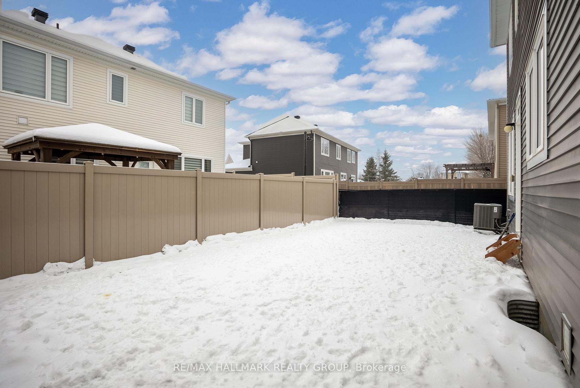 Photo 31 of 154 Aubrais Crescent, Ottawa, Chapel Hill South - Orleans Village — HOMEH