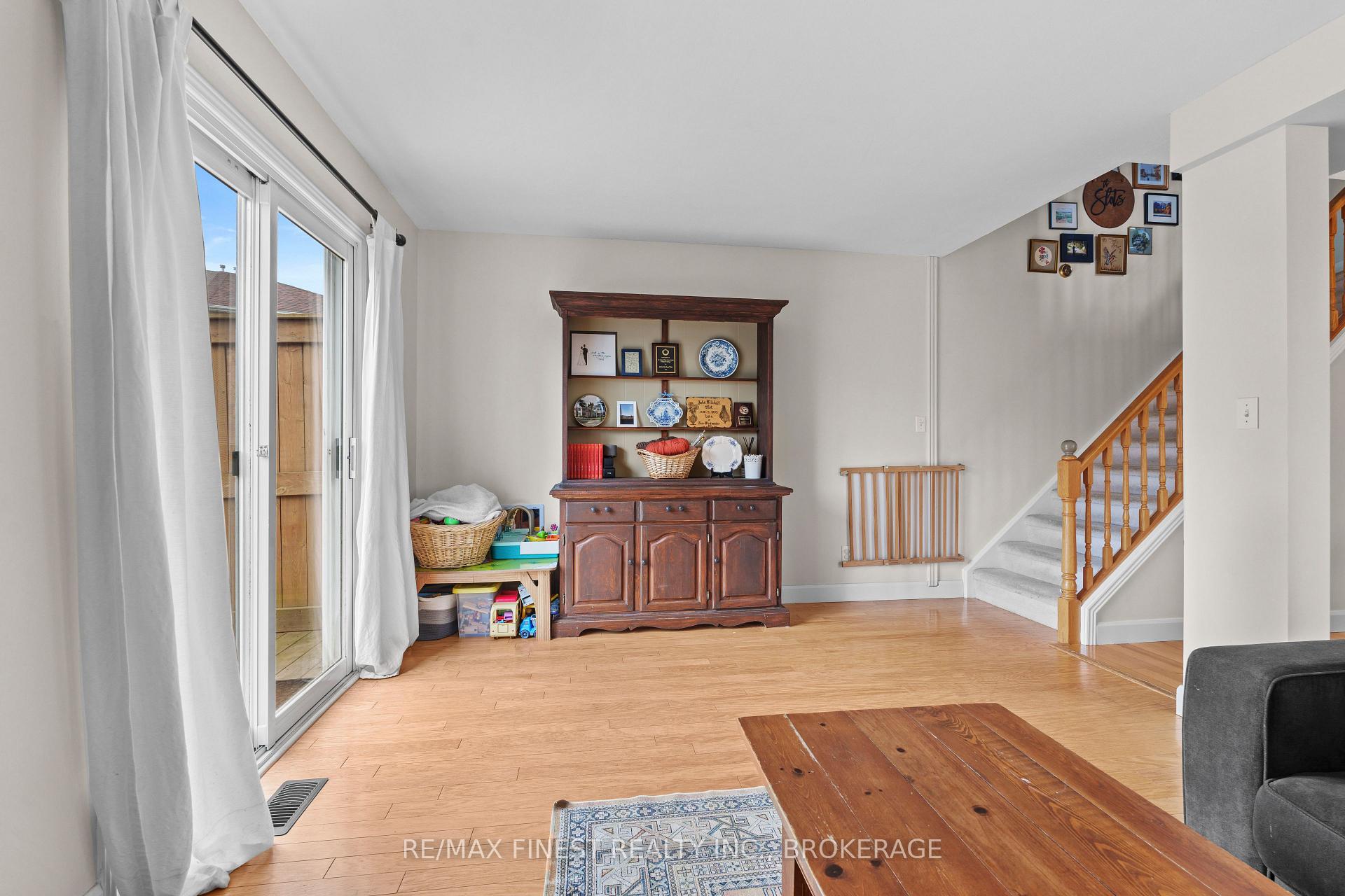 Photo 18 of 1038 Springfield Drive, Kingston, City Southwest — HOMEH