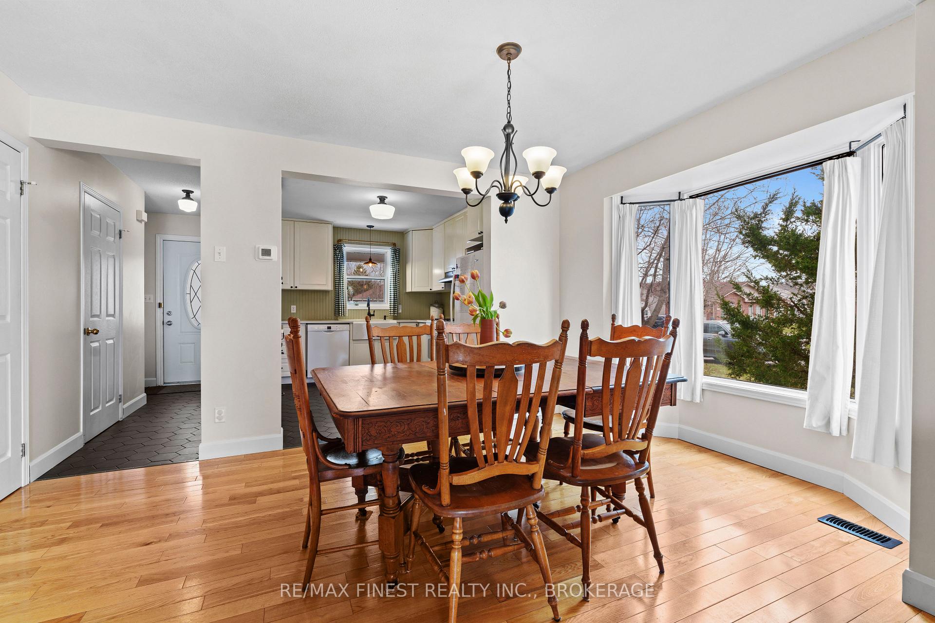 Photo 19 of 1038 Springfield Drive, Kingston, City Southwest — HOMEH