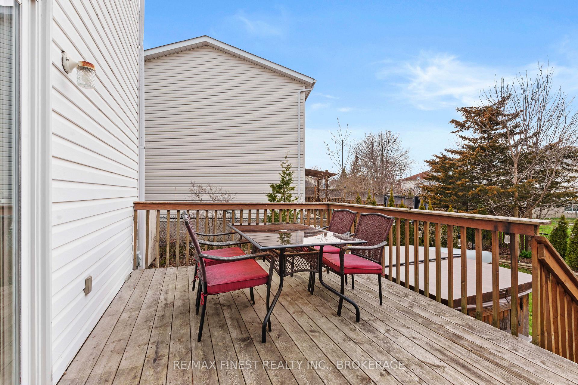 Photo 37 of 1038 Springfield Drive, Kingston, City Southwest — HOMEH