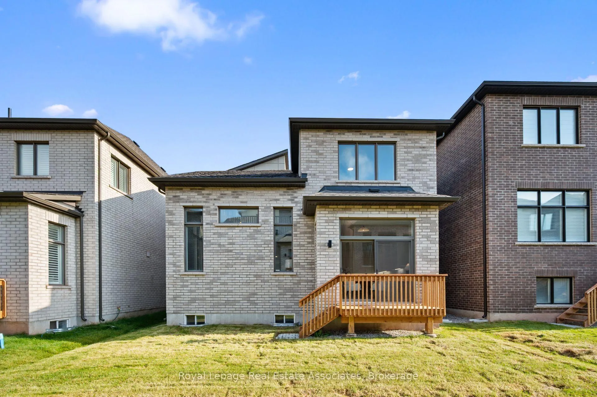 Photo 39 of 1249 Onyx Trail, Oakville, Joshua Meadows — HOMEH
