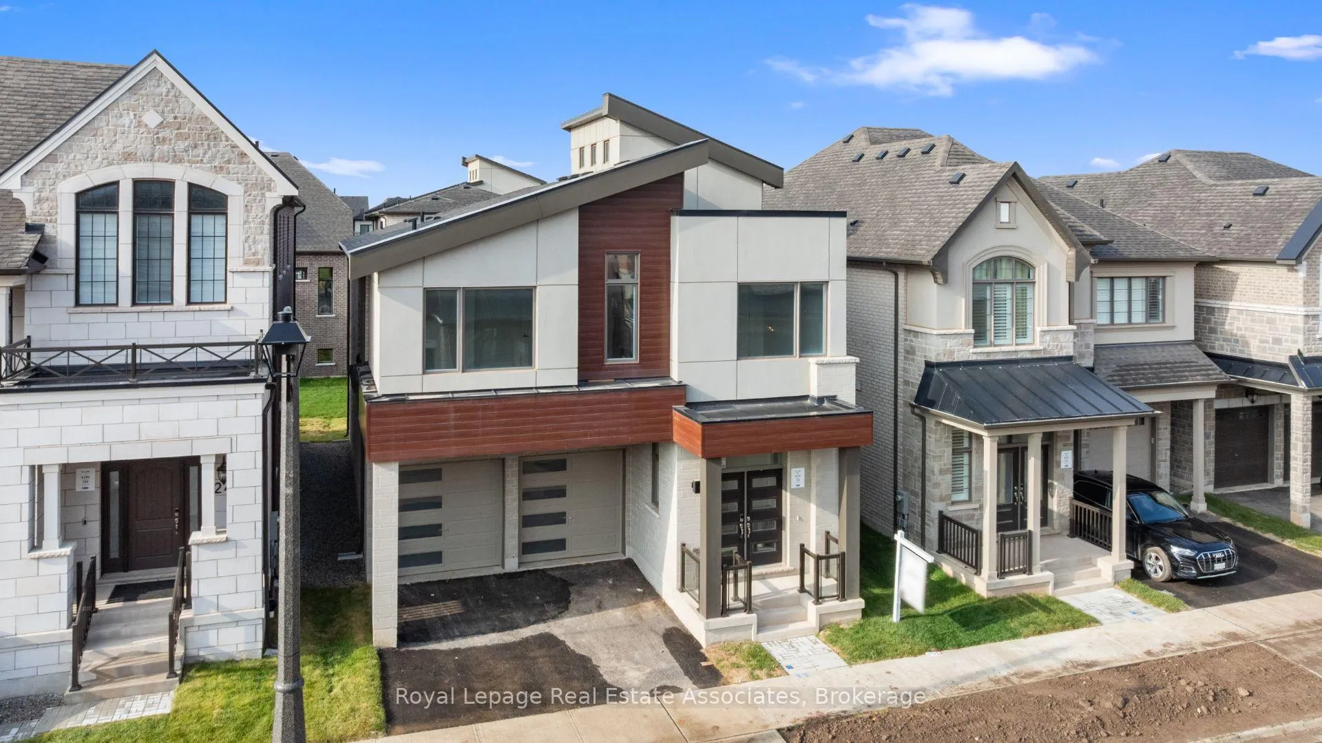 Photo 41 of 1249 Onyx Trail, Oakville, Joshua Meadows — HOMEH