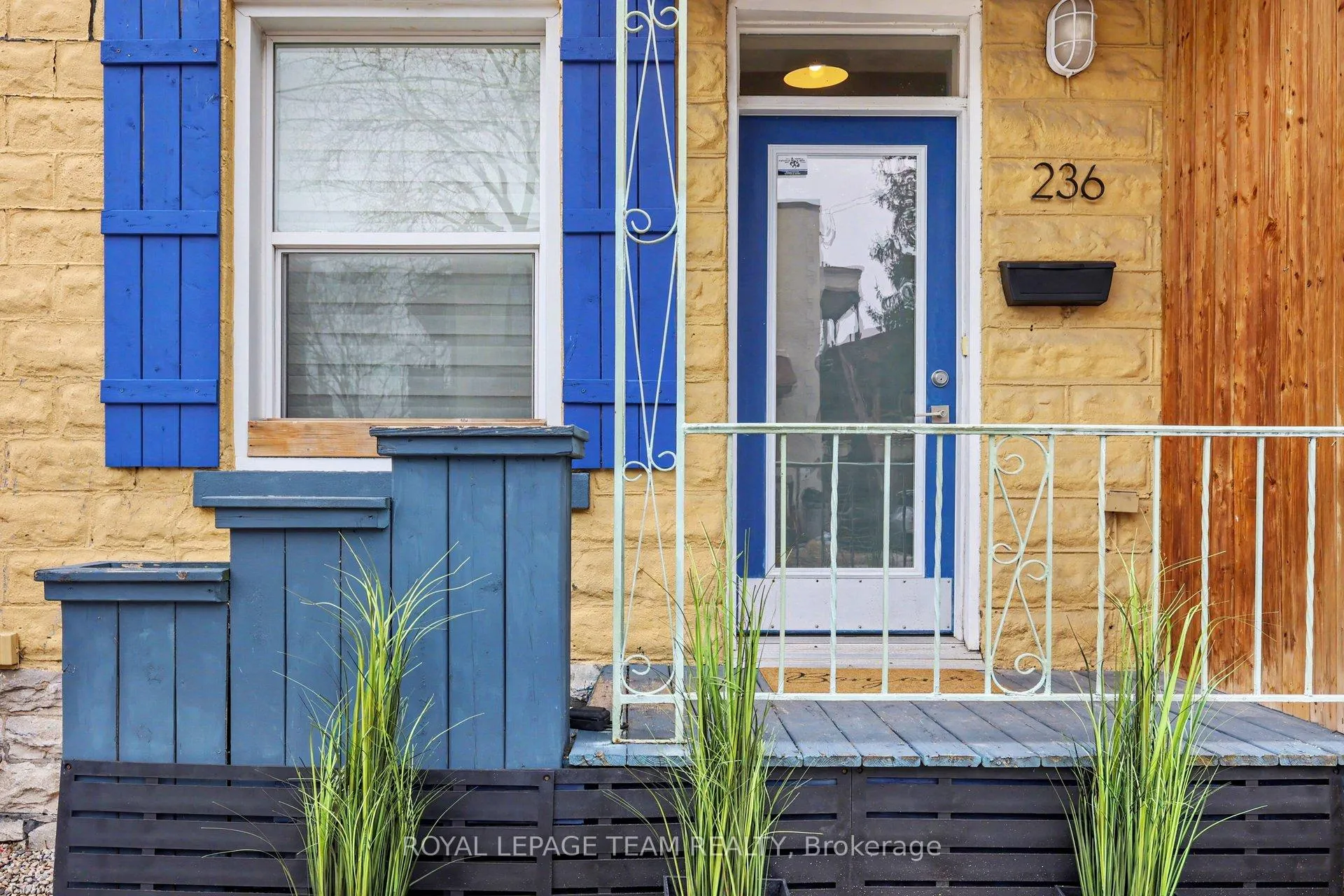 Photo 3 of 236 Emond Street, Ottawa, Vanier — HOMEH