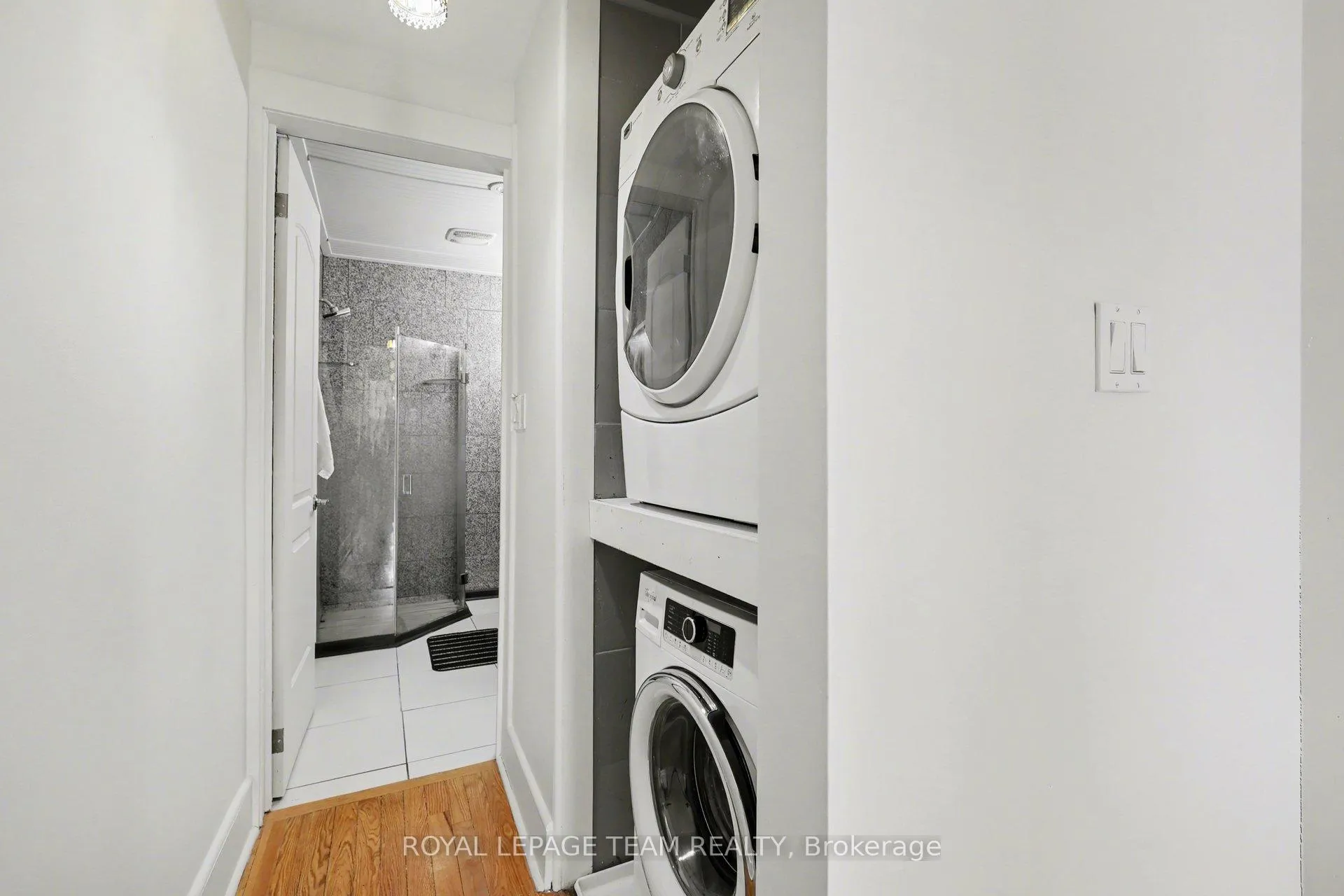 Photo 25 of 236 Emond Street, Ottawa, Vanier — HOMEH