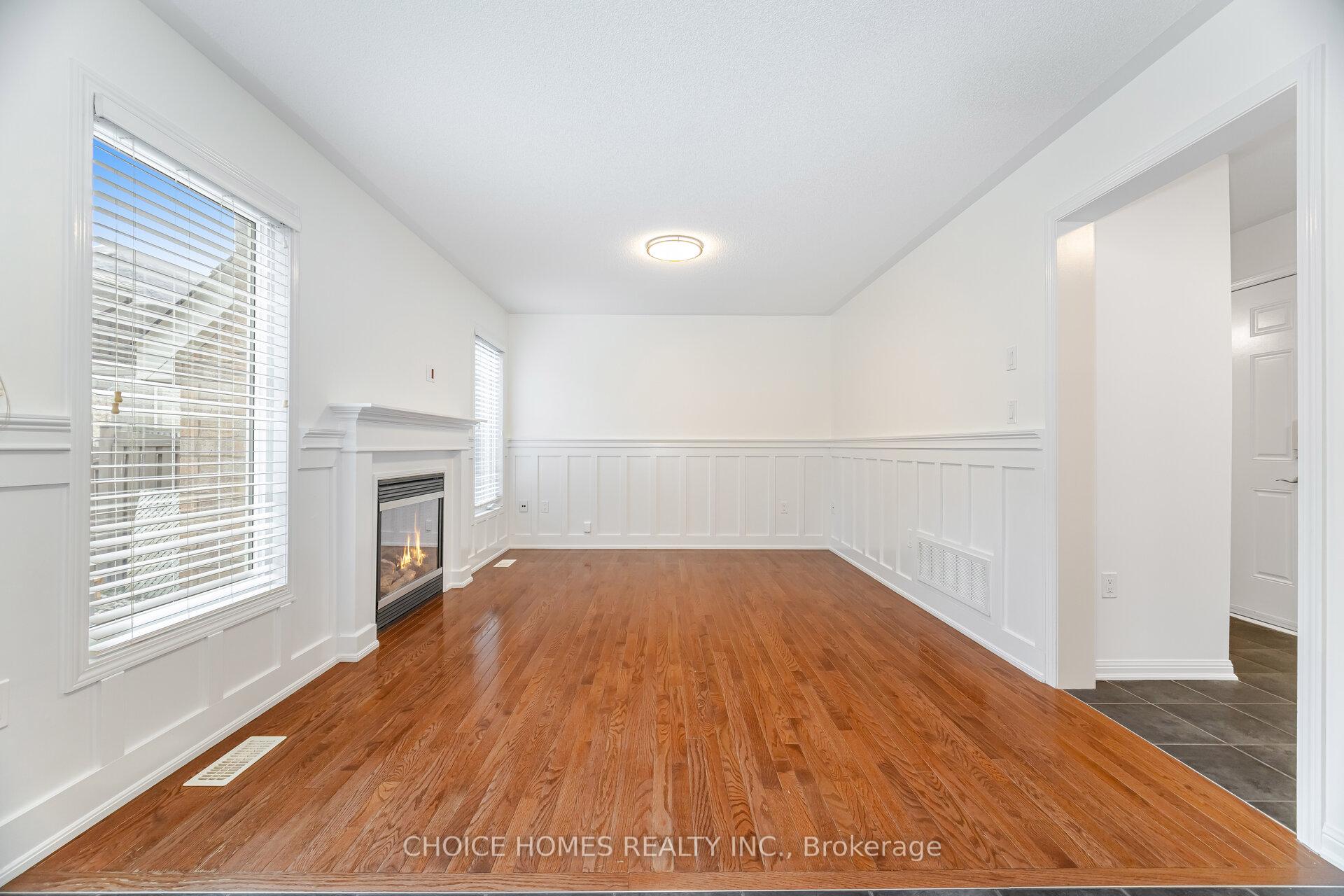 Photo 10 of 319 Mcdougall Crossing, Milton, Harrison — HOMEH