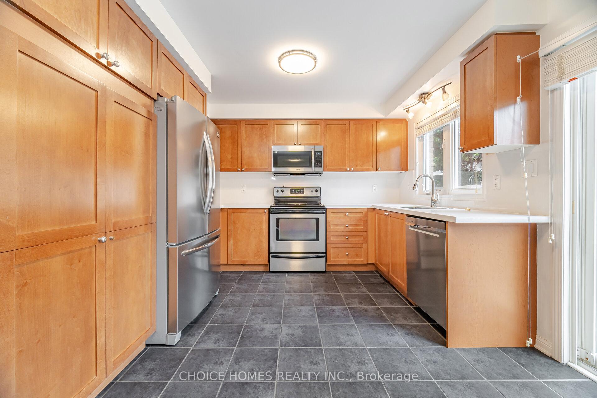 Photo 9 of 319 Mcdougall Crossing, Milton, Harrison — HOMEH