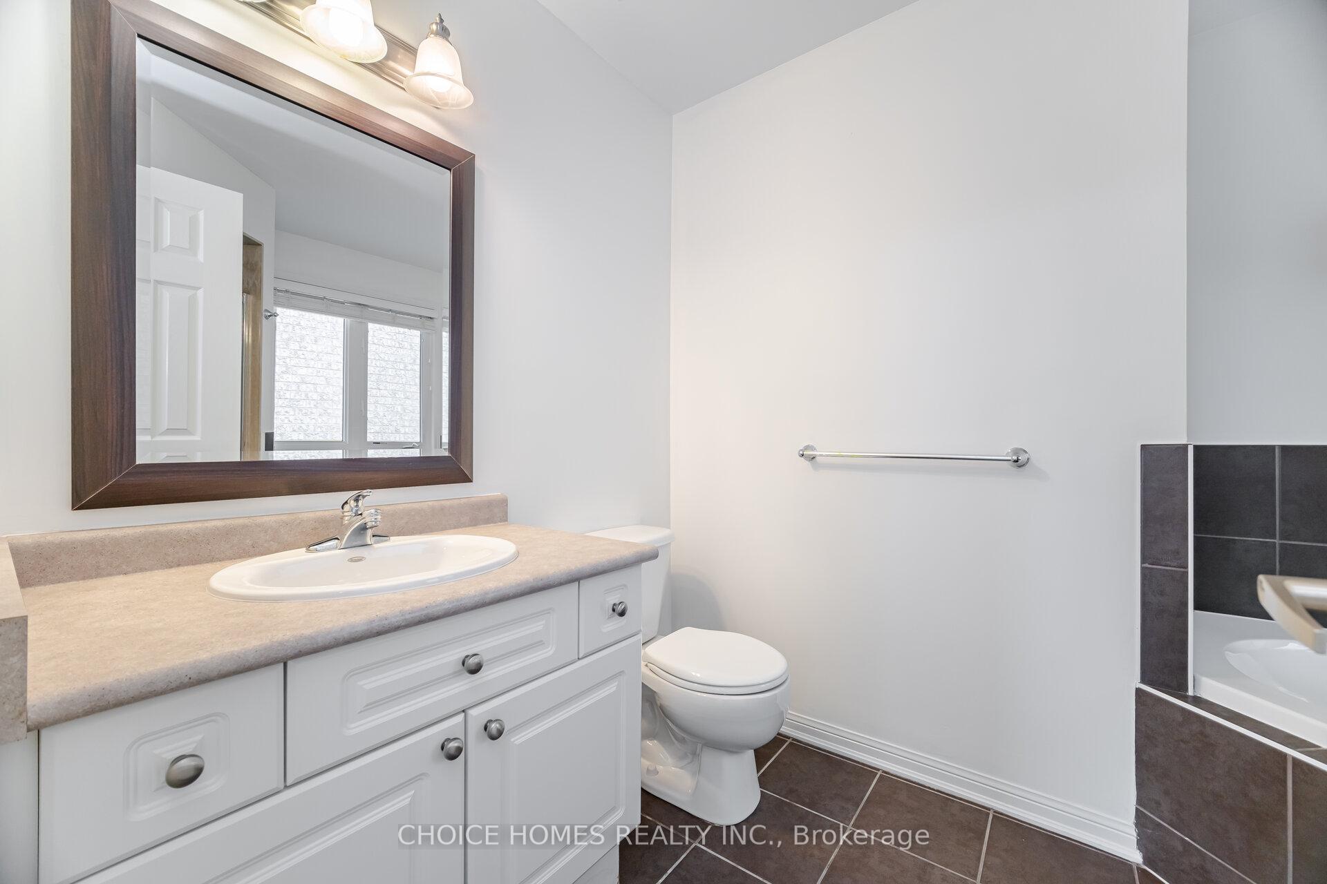 Photo 22 of 319 Mcdougall Crossing, Milton, Harrison — HOMEH