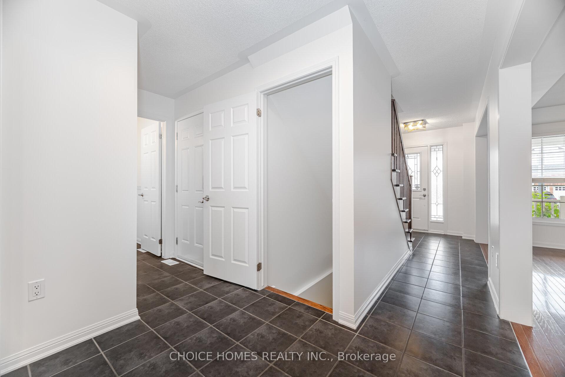 Photo 31 of 319 Mcdougall Crossing, Milton, Harrison — HOMEH