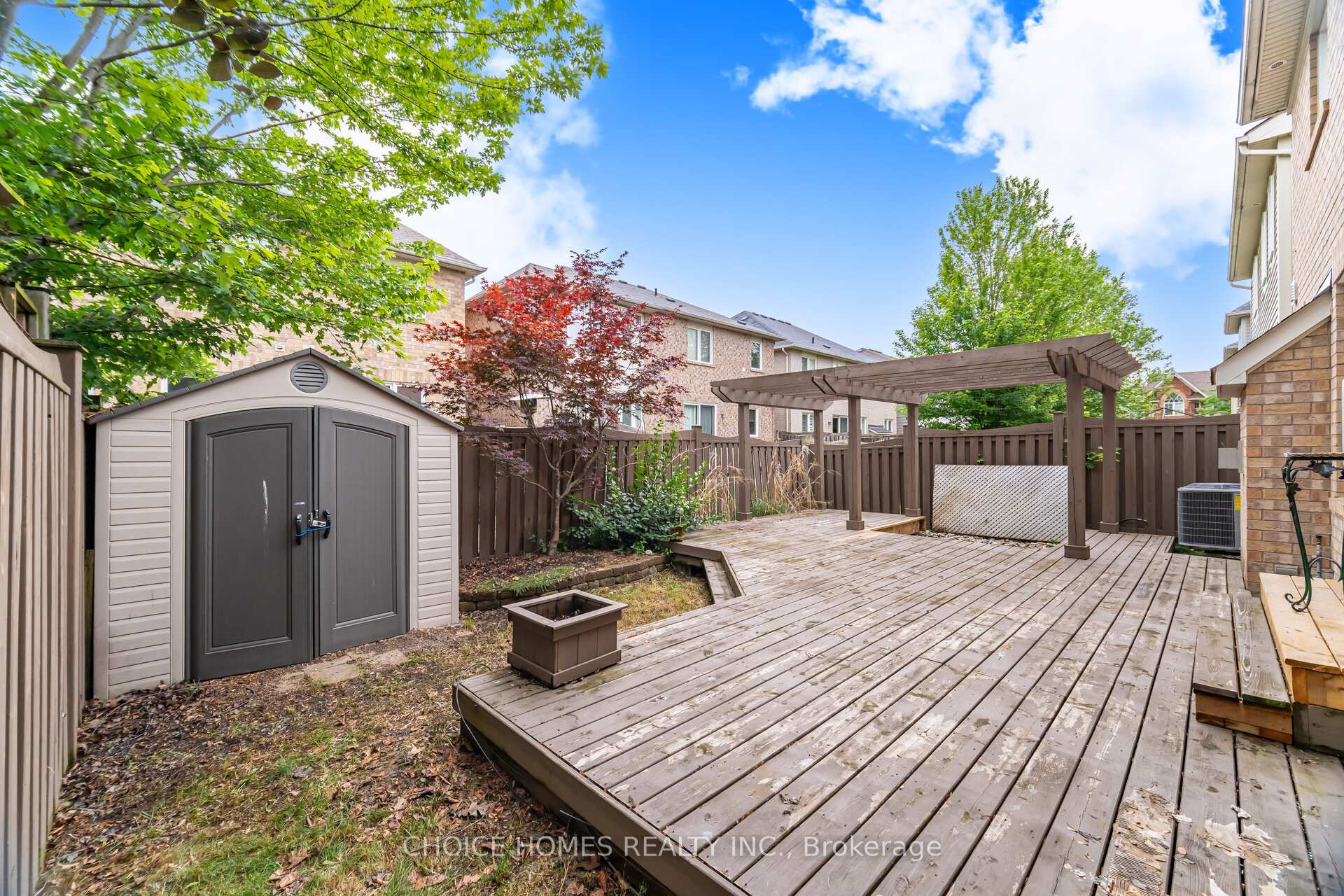 Photo 35 of 319 Mcdougall Crossing, Milton, Harrison — HOMEH
