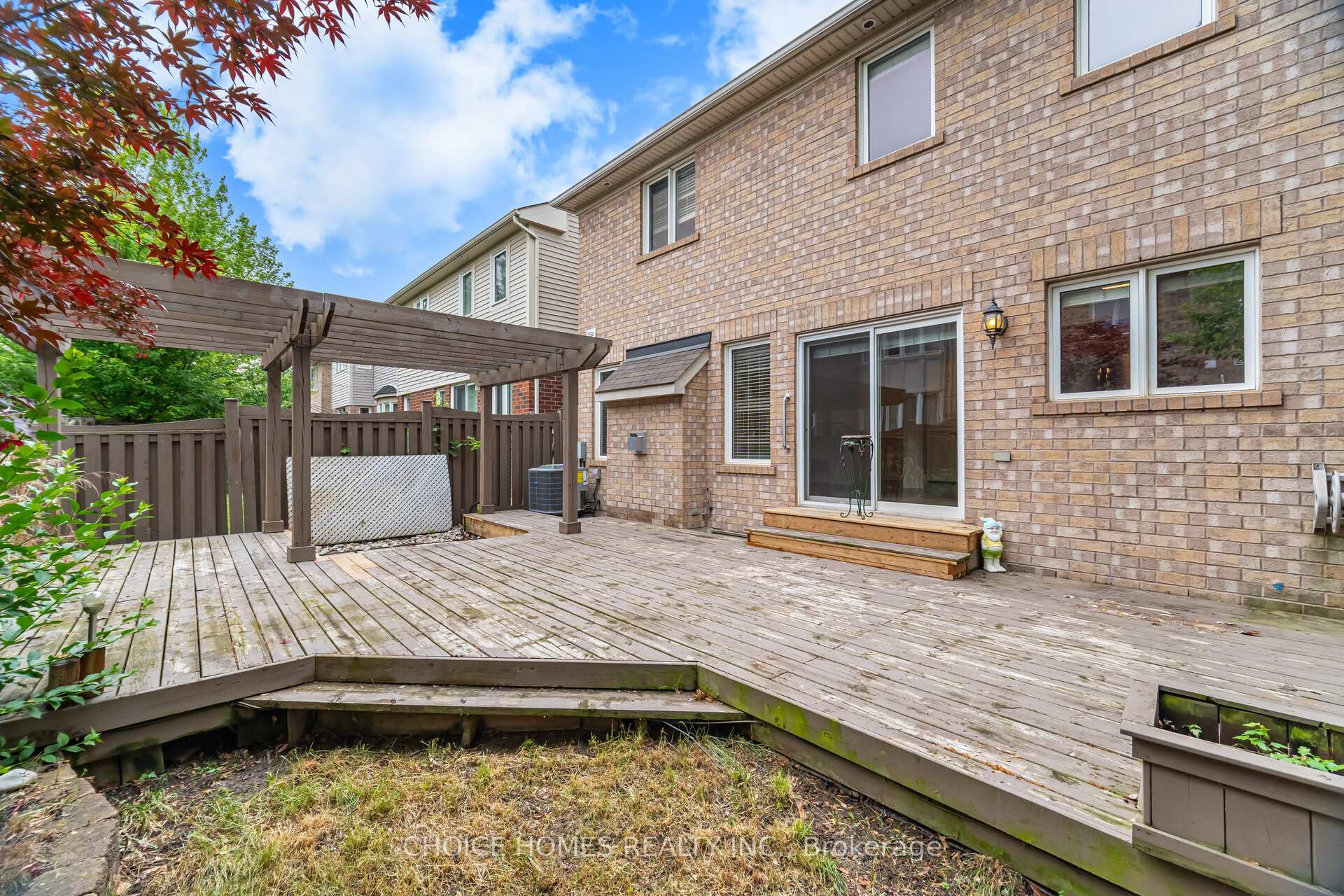 Photo 46 of 319 Mcdougall Crossing, Milton, Harrison — HOMEH