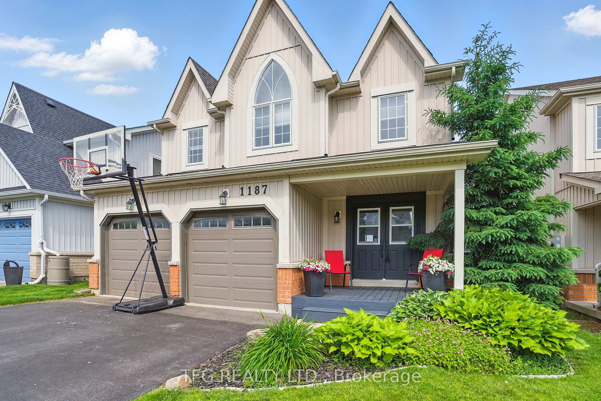 Photo 2 of 1187 Ashgrove Crescent, Oshawa, Pinecrest — HOMEH