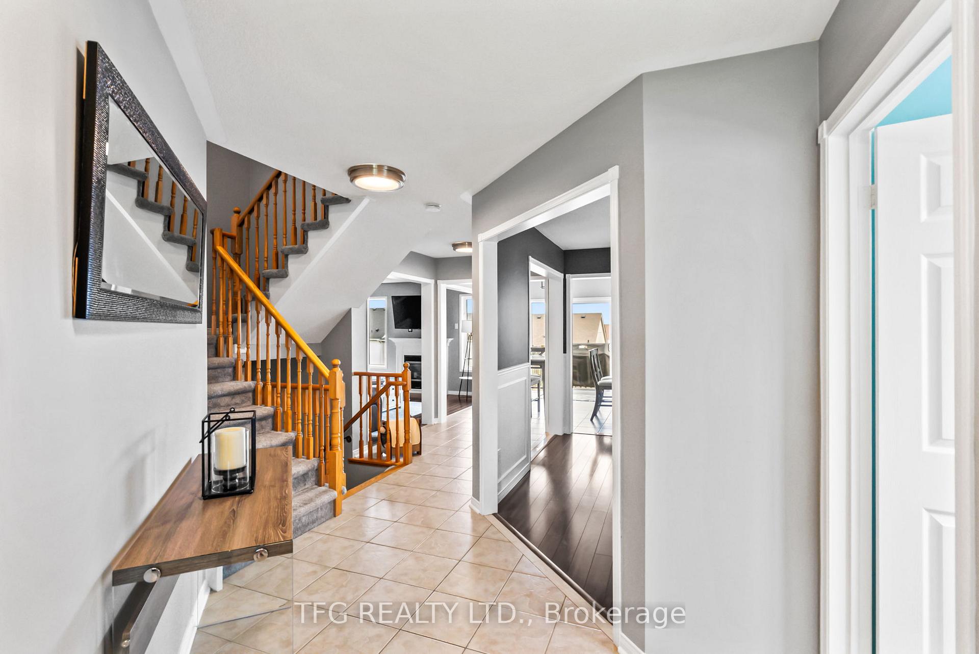 Photo 4 of 1187 Ashgrove Crescent, Oshawa, Pinecrest — HOMEH