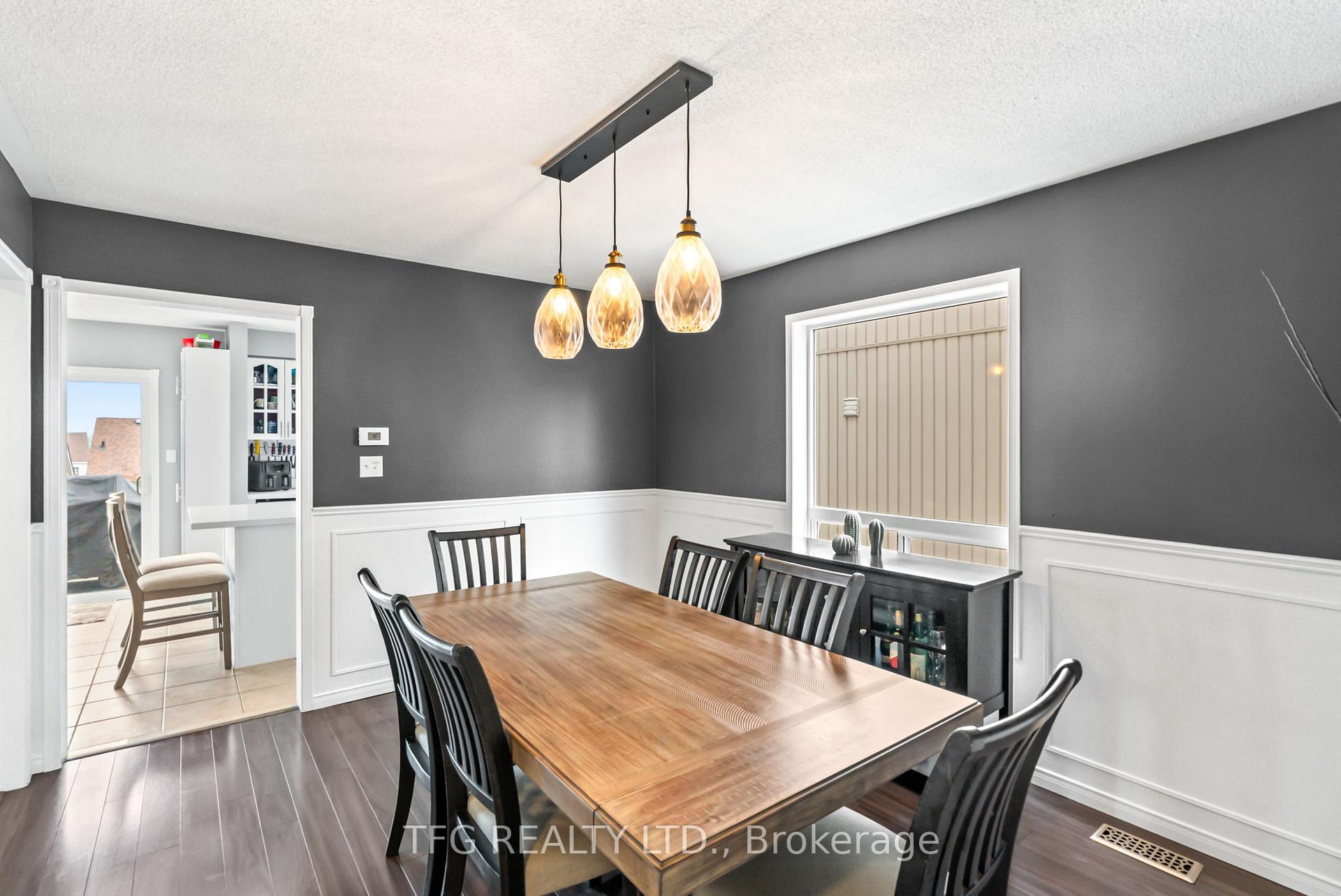 Photo 6 of 1187 Ashgrove Crescent, Oshawa, Pinecrest — HOMEH