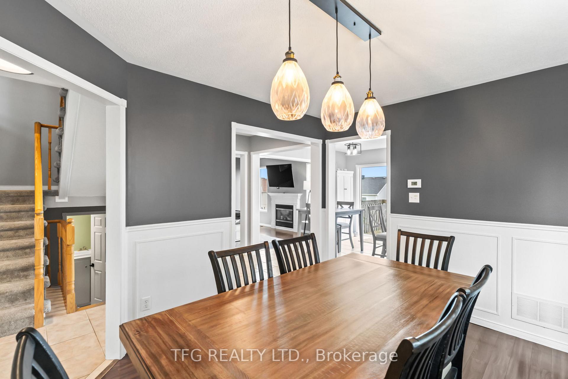Photo 8 of 1187 Ashgrove Crescent, Oshawa, Pinecrest — HOMEH