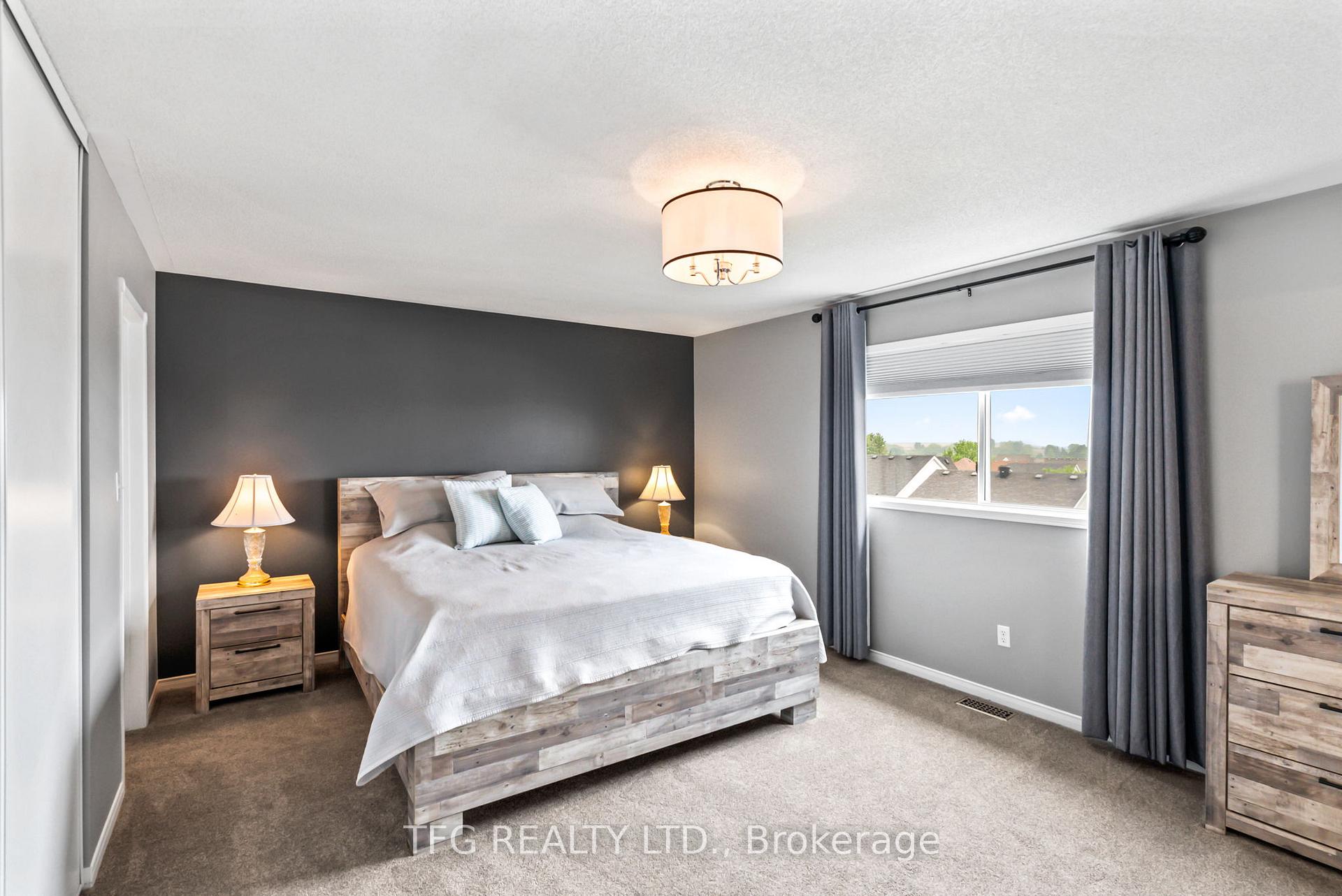 Photo 22 of 1187 Ashgrove Crescent, Oshawa, Pinecrest — HOMEH