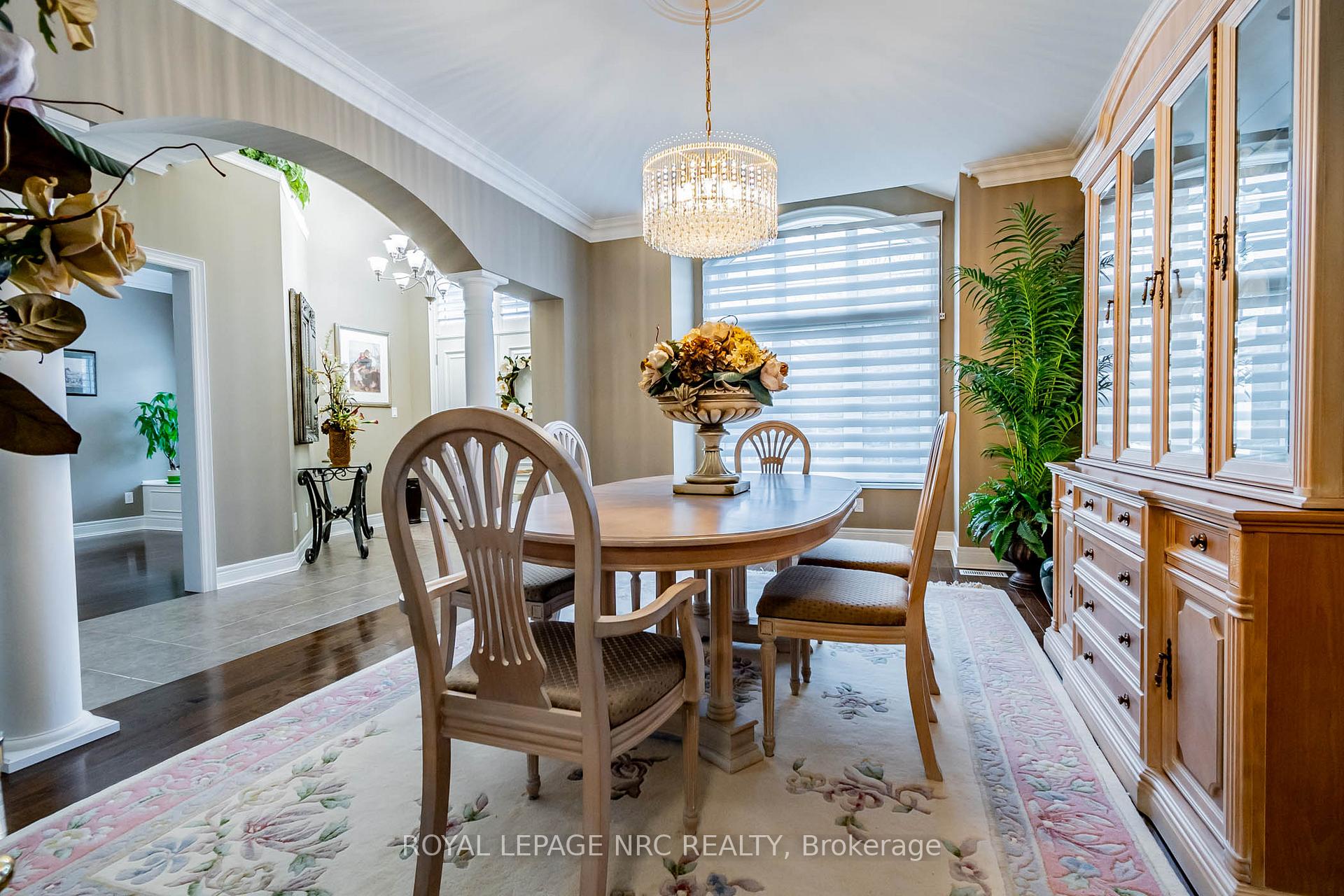 Photo 6 of 43 Cherry Ridge Boulevard, Pelham, Fenwick — HOMEH