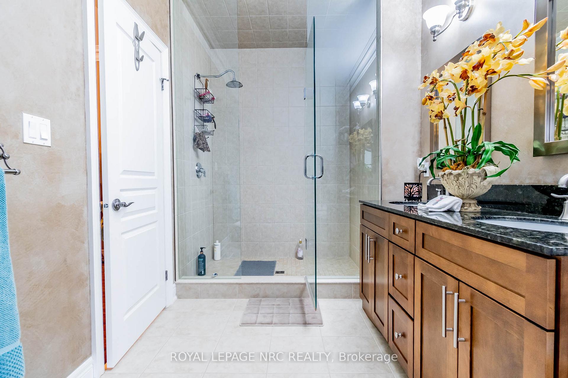 Photo 27 of 43 Cherry Ridge Boulevard, Pelham, Fenwick — HOMEH