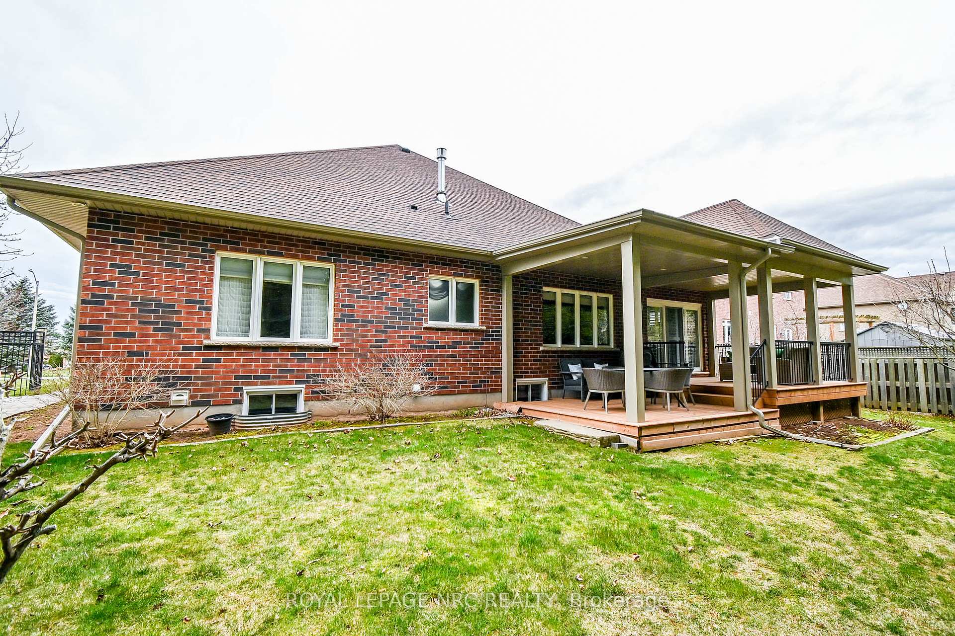 Photo 32 of 43 Cherry Ridge Boulevard, Pelham, Fenwick — HOMEH