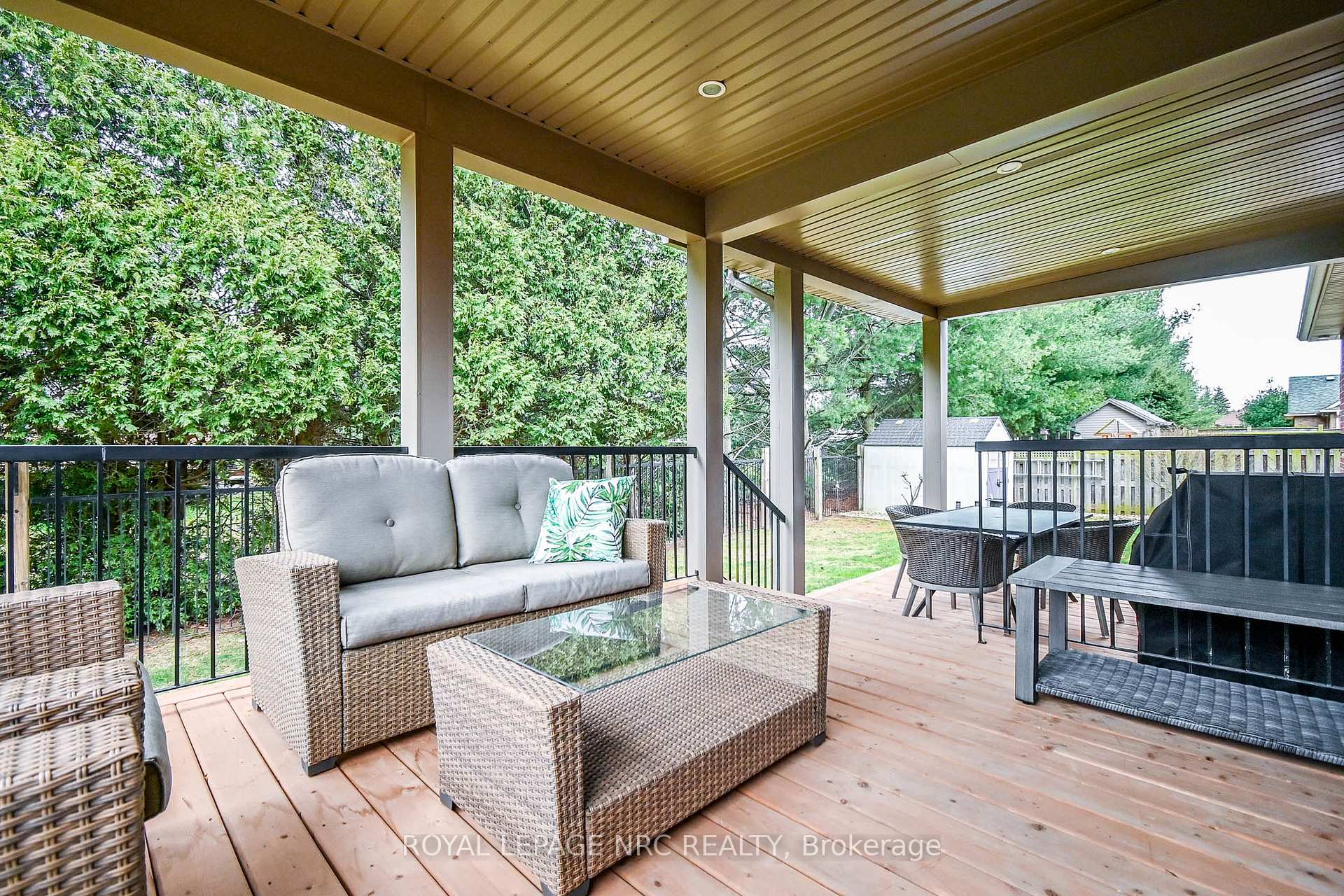Photo 35 of 43 Cherry Ridge Boulevard, Pelham, Fenwick — HOMEH