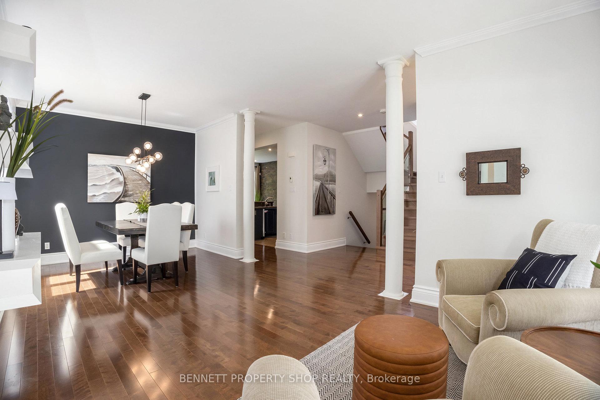 Photo 2 of 5885 Gladewoods Place, Ottawa, Chapel Hill South - Orleans Village — HOMEH