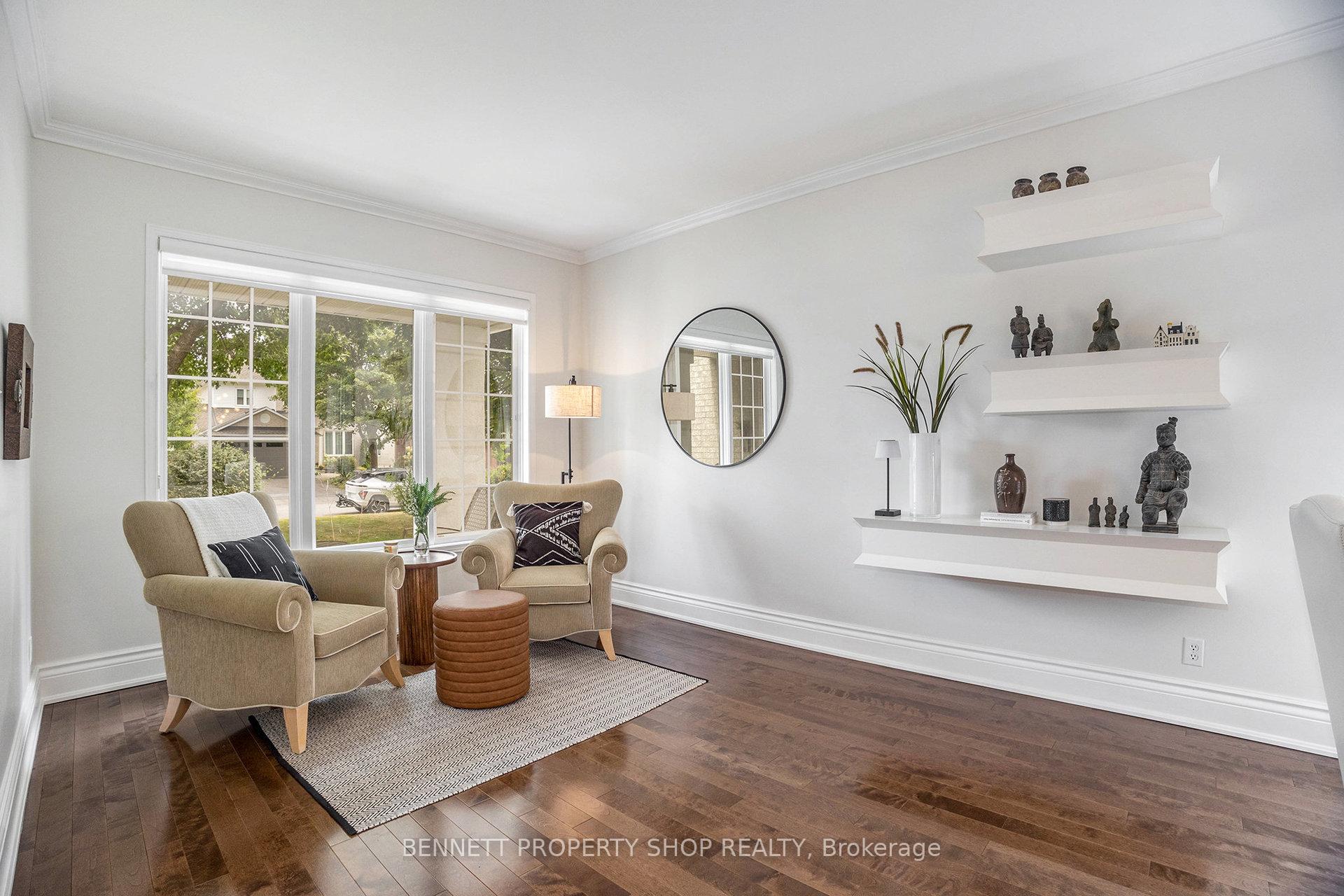 Photo 3 of 5885 Gladewoods Place, Ottawa, Chapel Hill South - Orleans Village — HOMEH