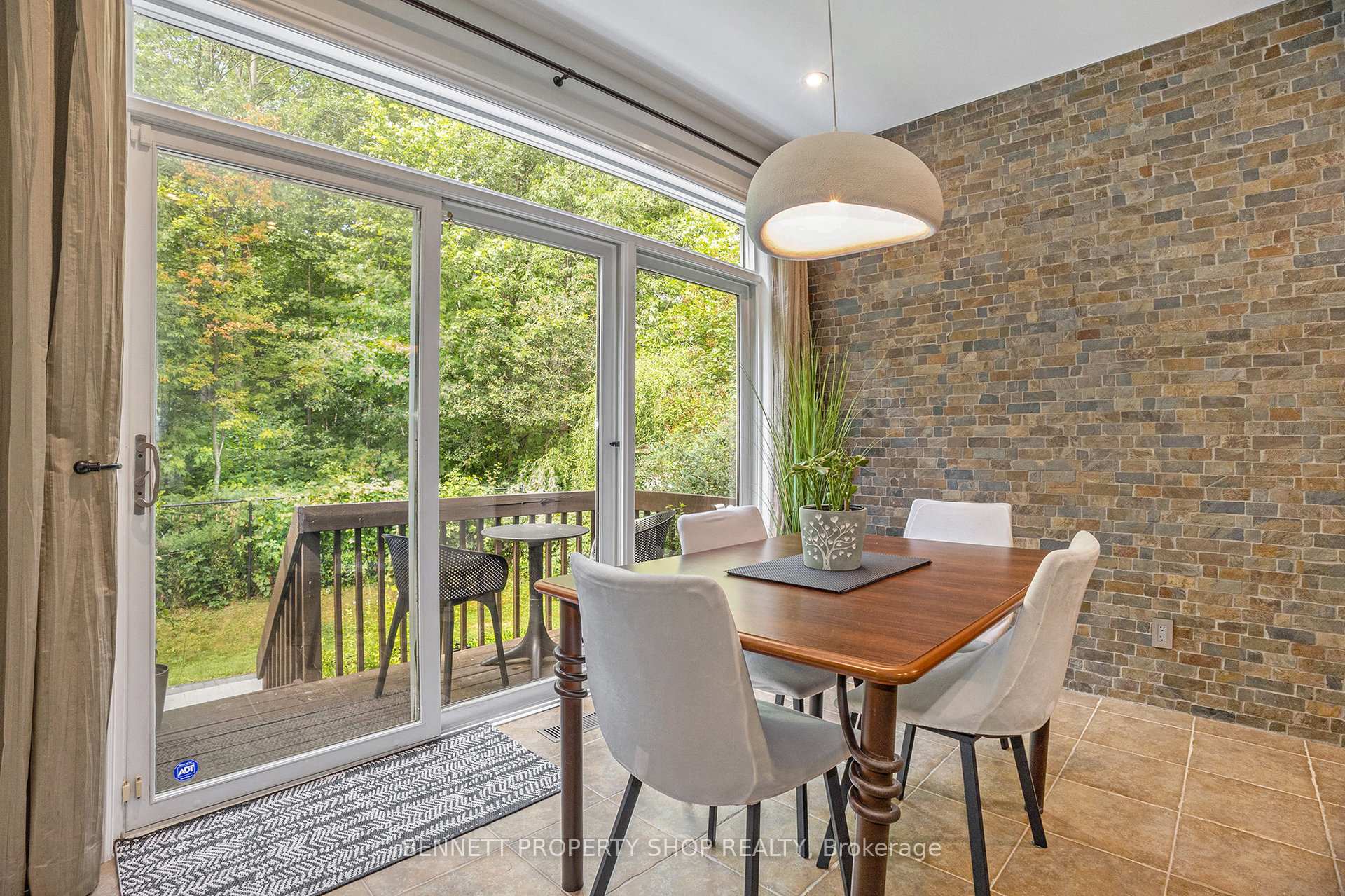 Photo 13 of 5885 Gladewoods Place, Ottawa, Chapel Hill South - Orleans Village — HOMEH