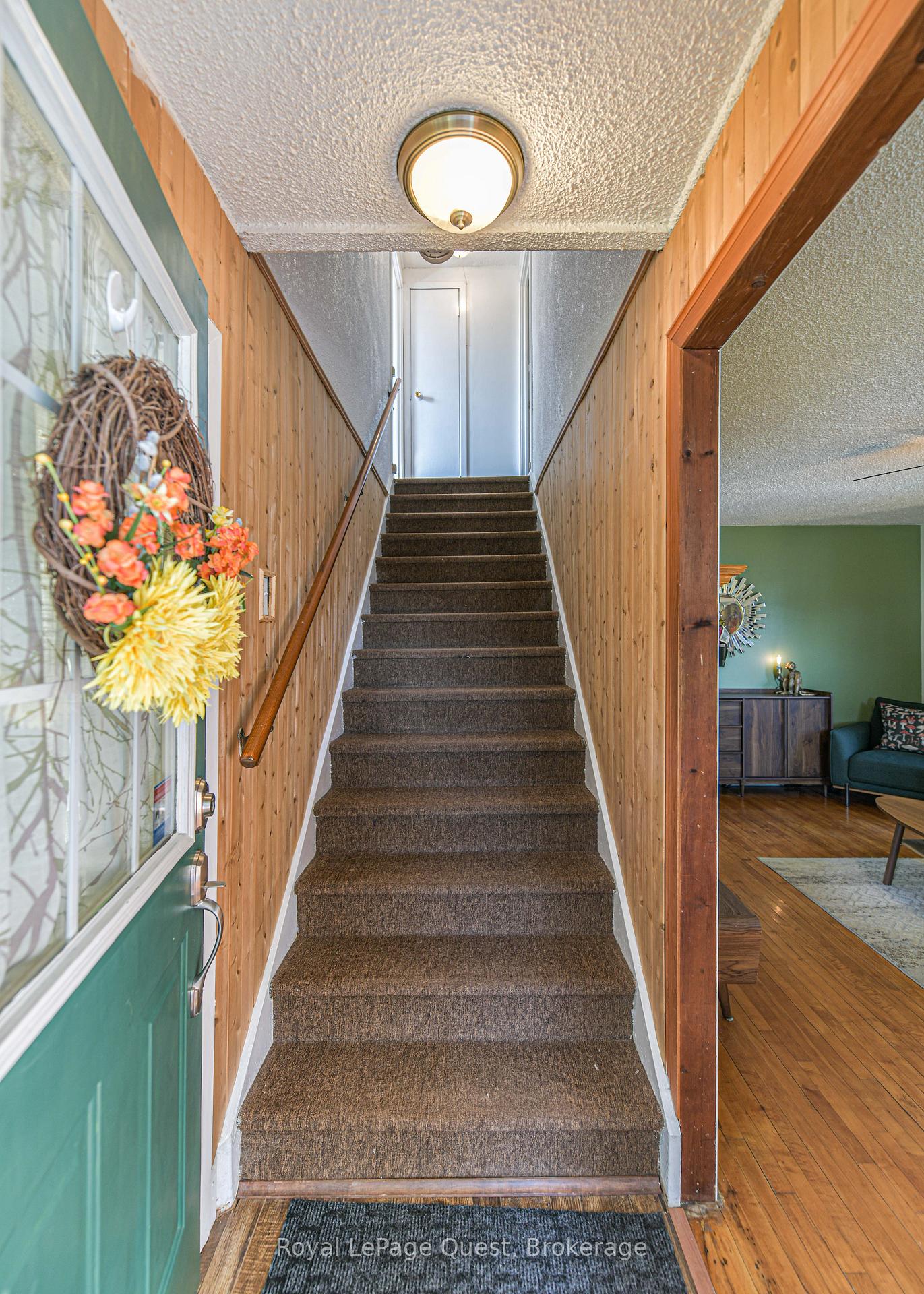 Photo 13 of 167 Memorial Avenue, Orillia — HOMEH