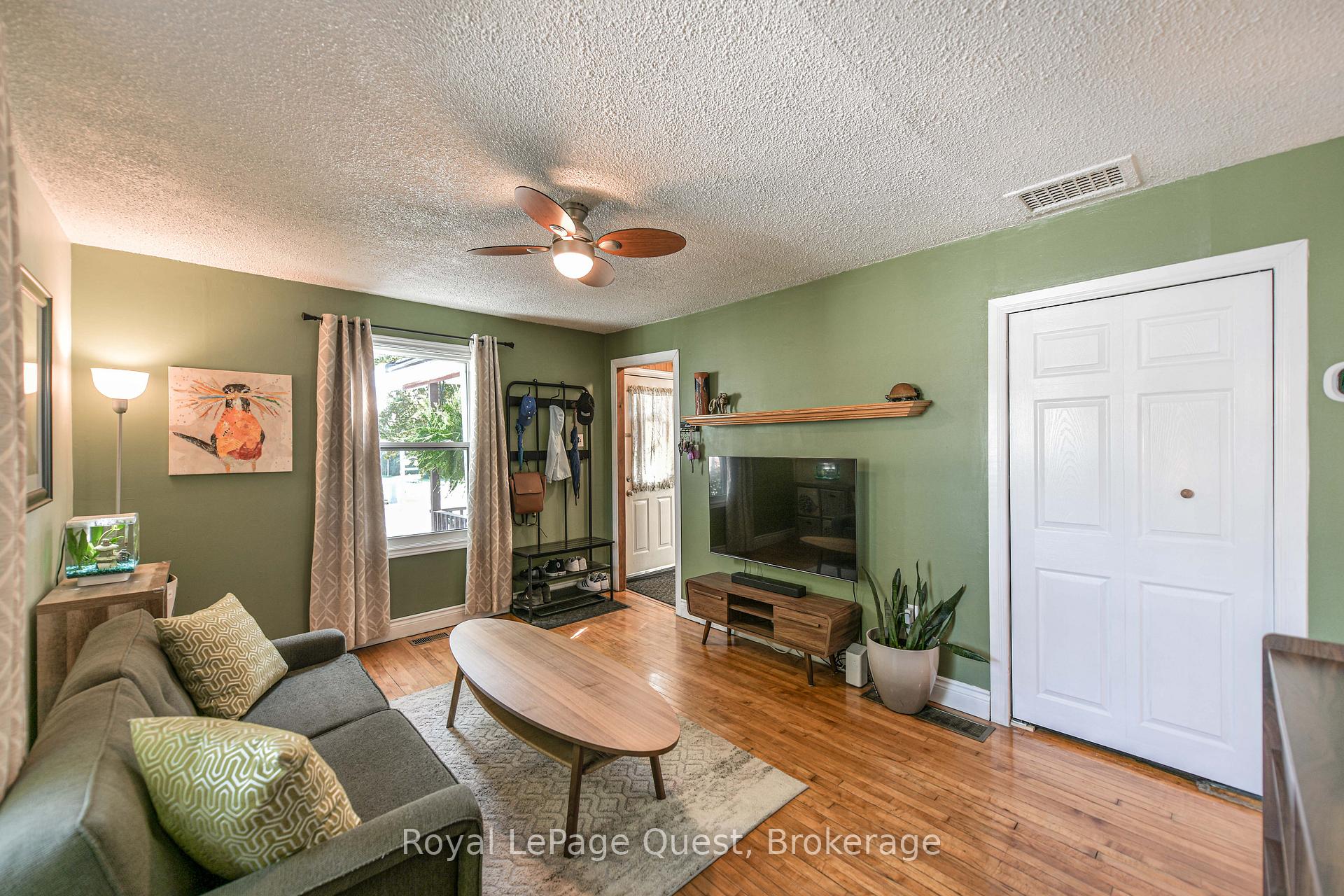 Photo 16 of 167 Memorial Avenue, Orillia — HOMEH