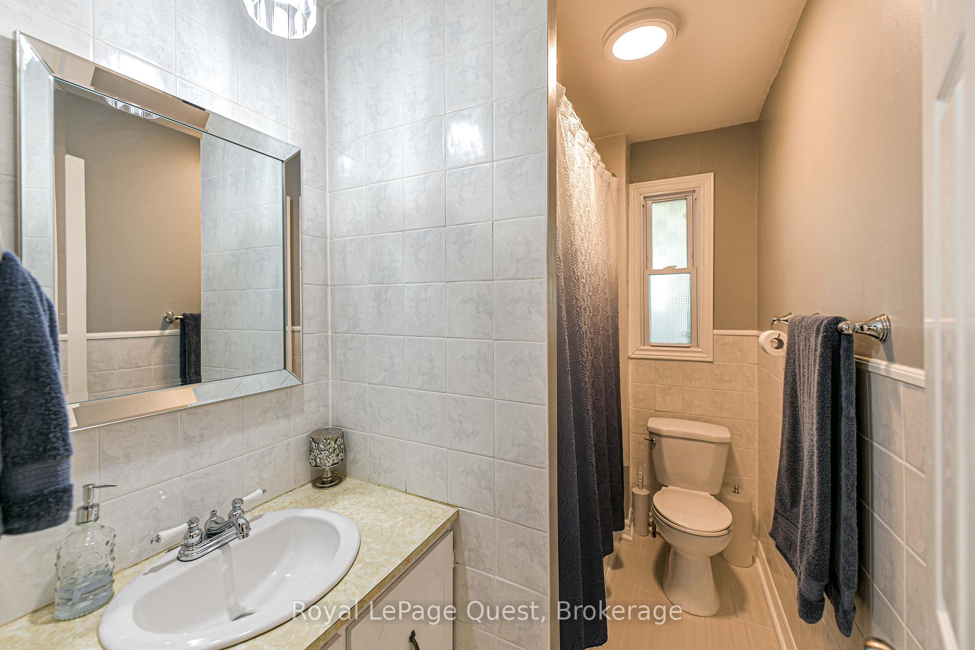 Photo 17 of 167 Memorial Avenue, Orillia — HOMEH