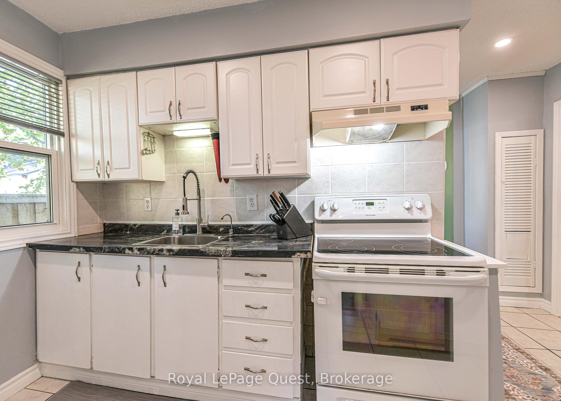 Photo 19 of 167 Memorial Avenue, Orillia — HOMEH